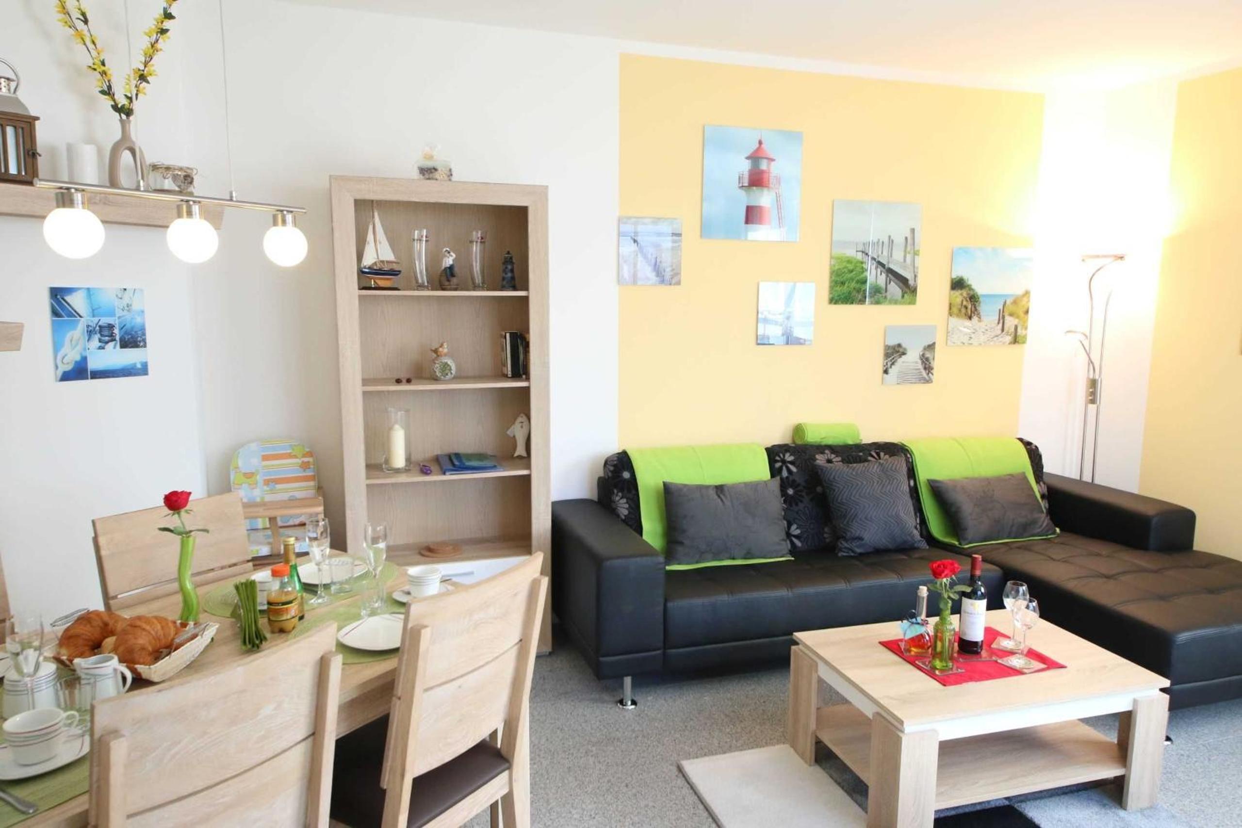 Two-Bedroom Apartment with Balcony photo 3