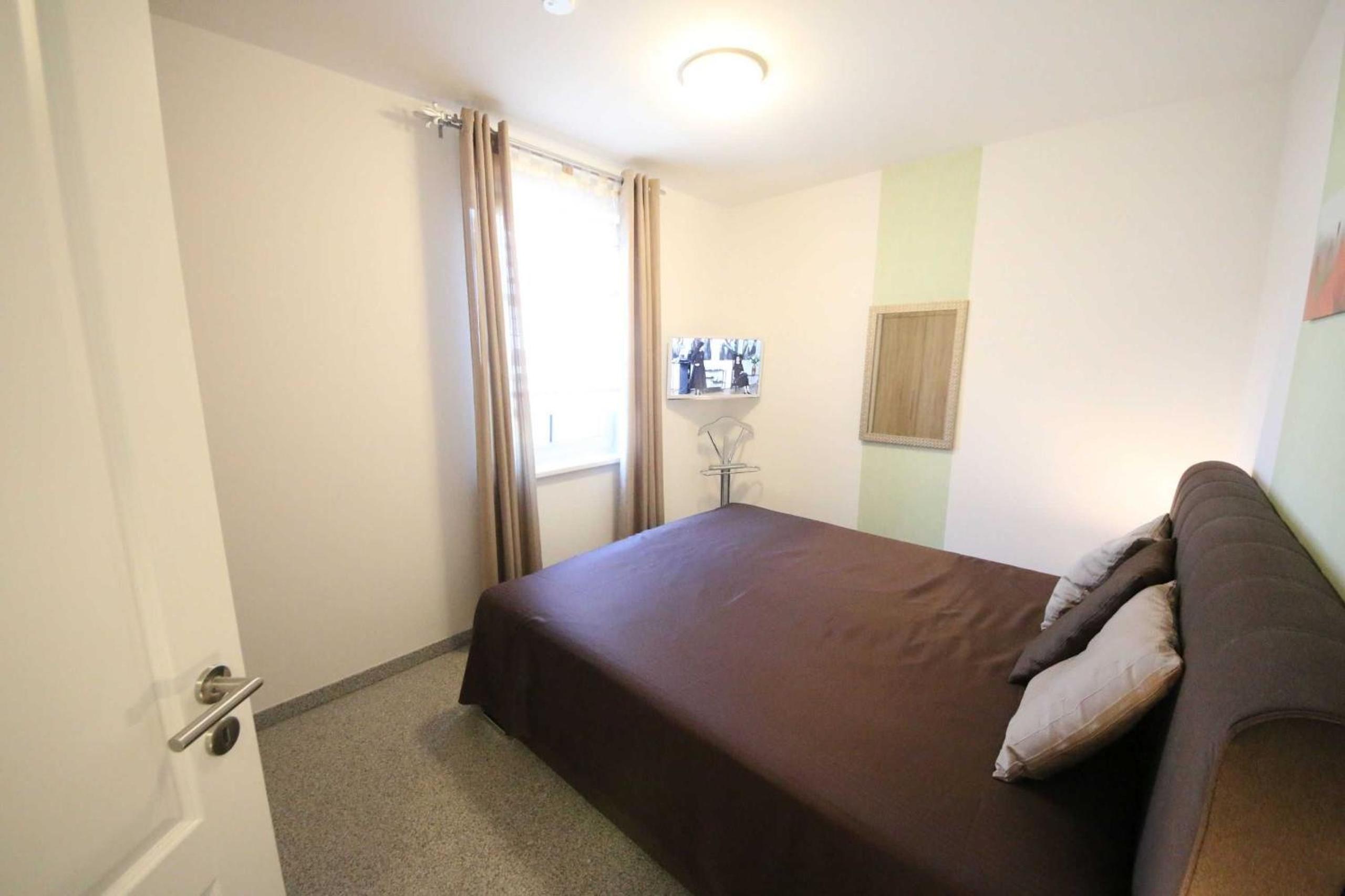 Two-Bedroom Apartment with Balcony photo 2