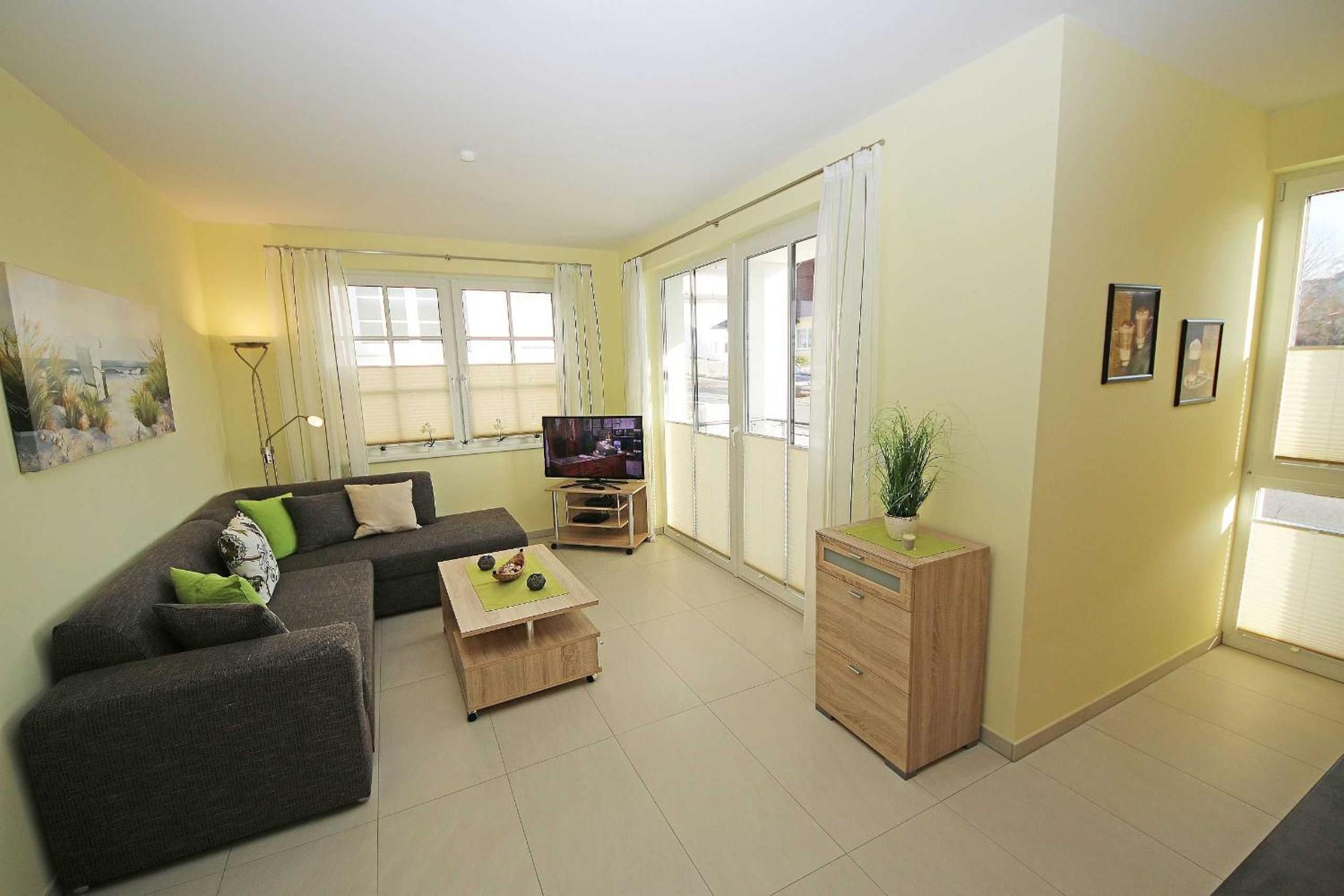 One-Bedroom Apartment with Terrace photo 3