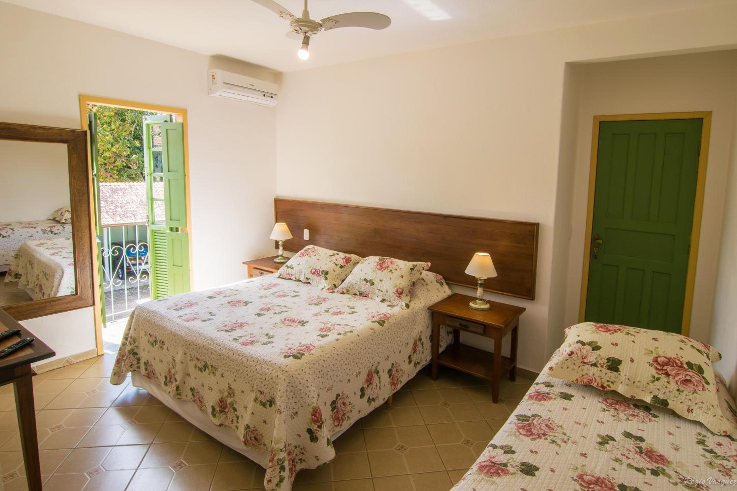 Double Room with Private Bathroom photo 1