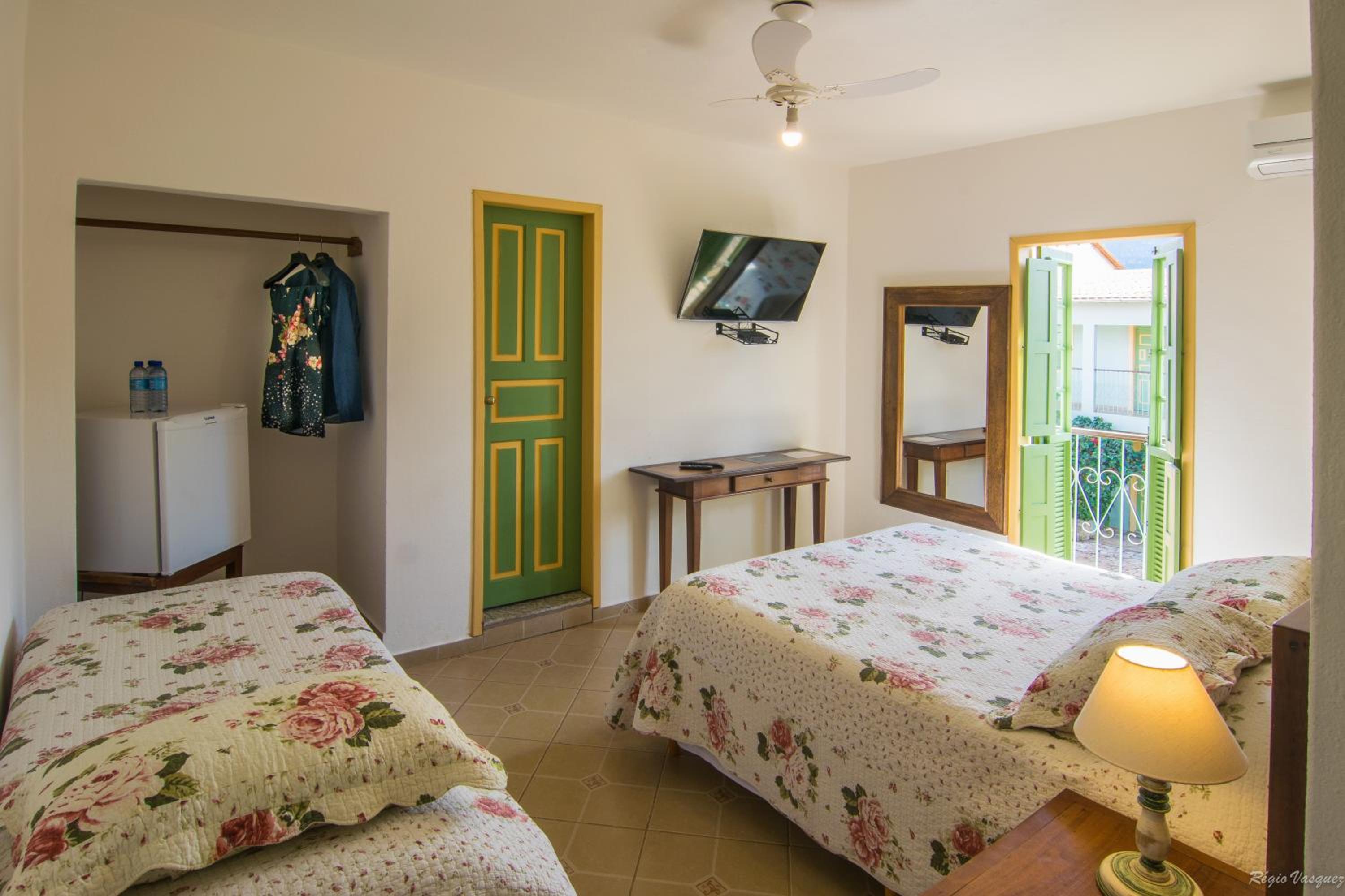 Double Room with Private Bathroom photo 2