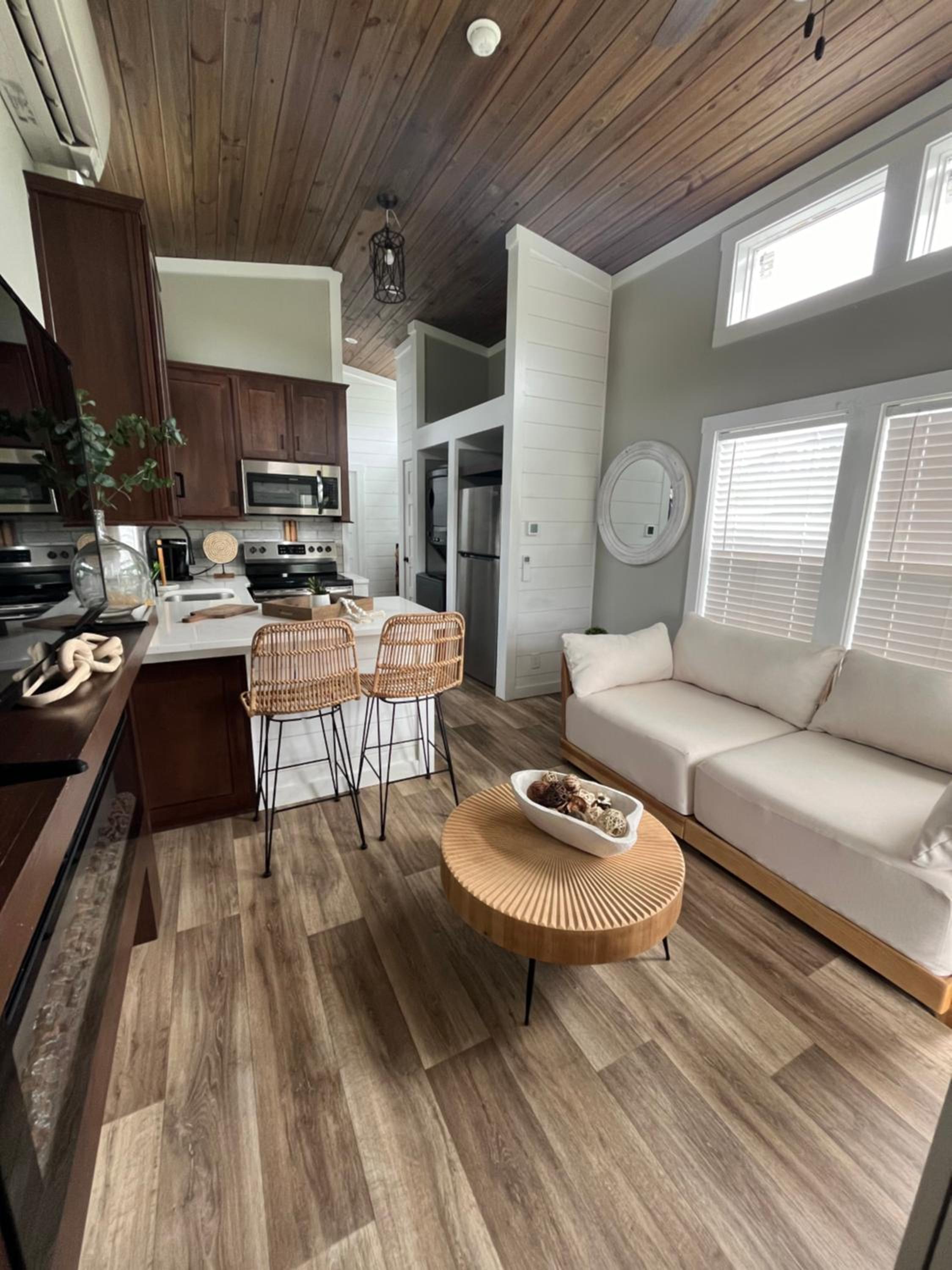 One-Bedroom House photo 1