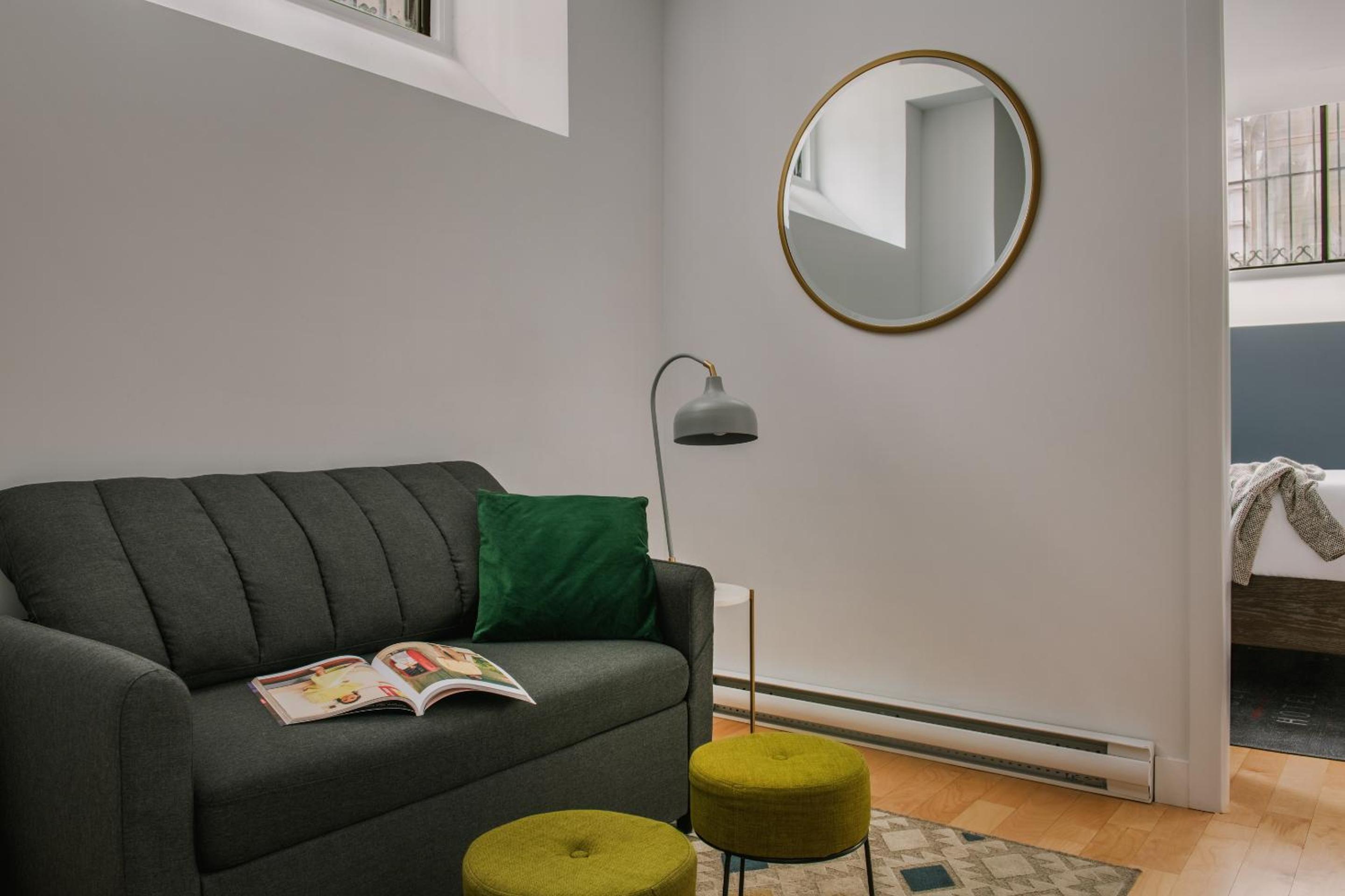 One-Bedroom Apartment
