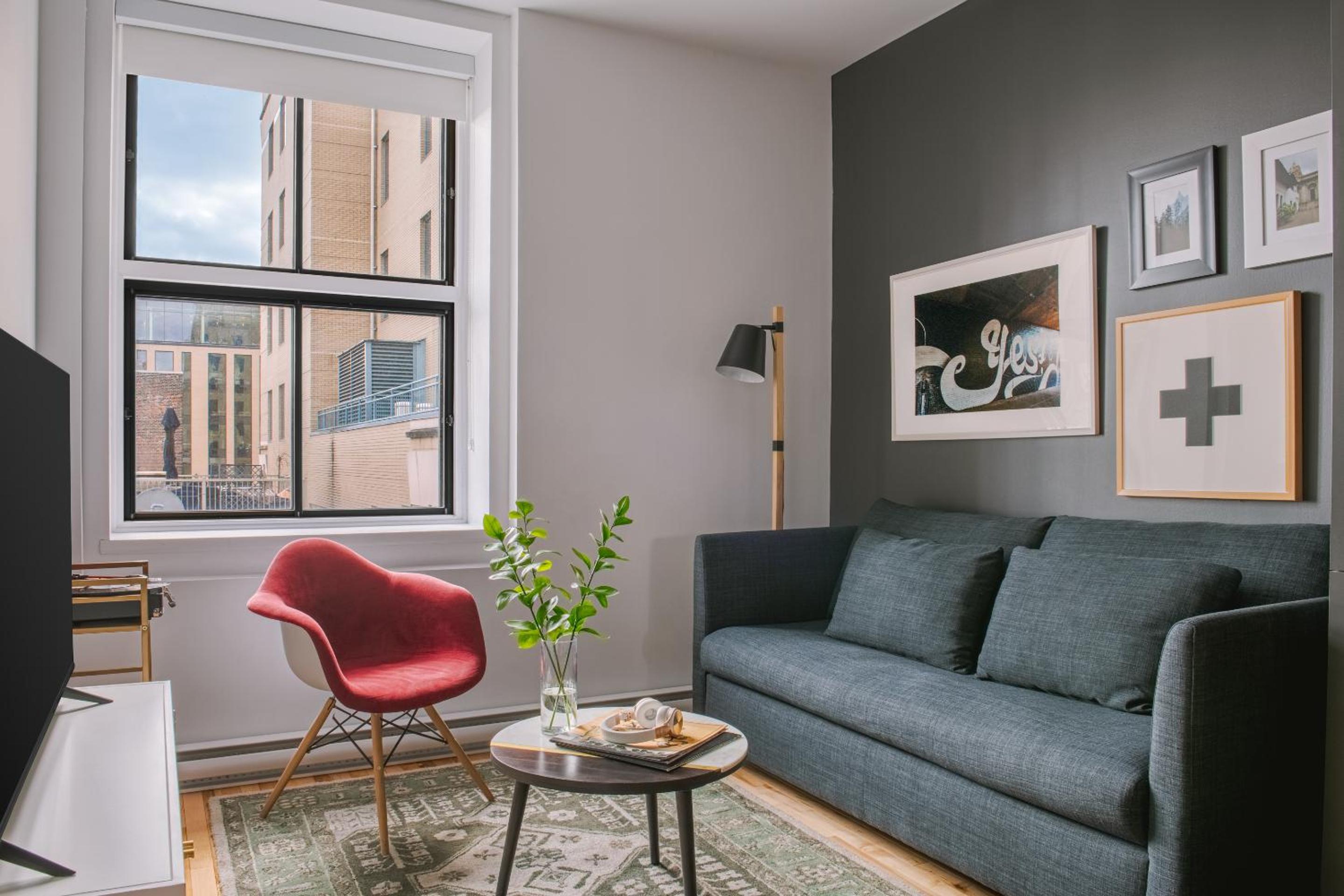 Superior One-Bedroom Apartment