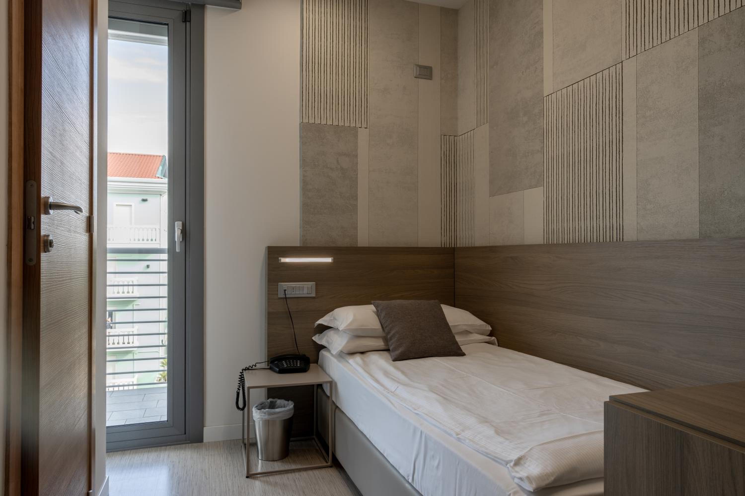 Small Single Room