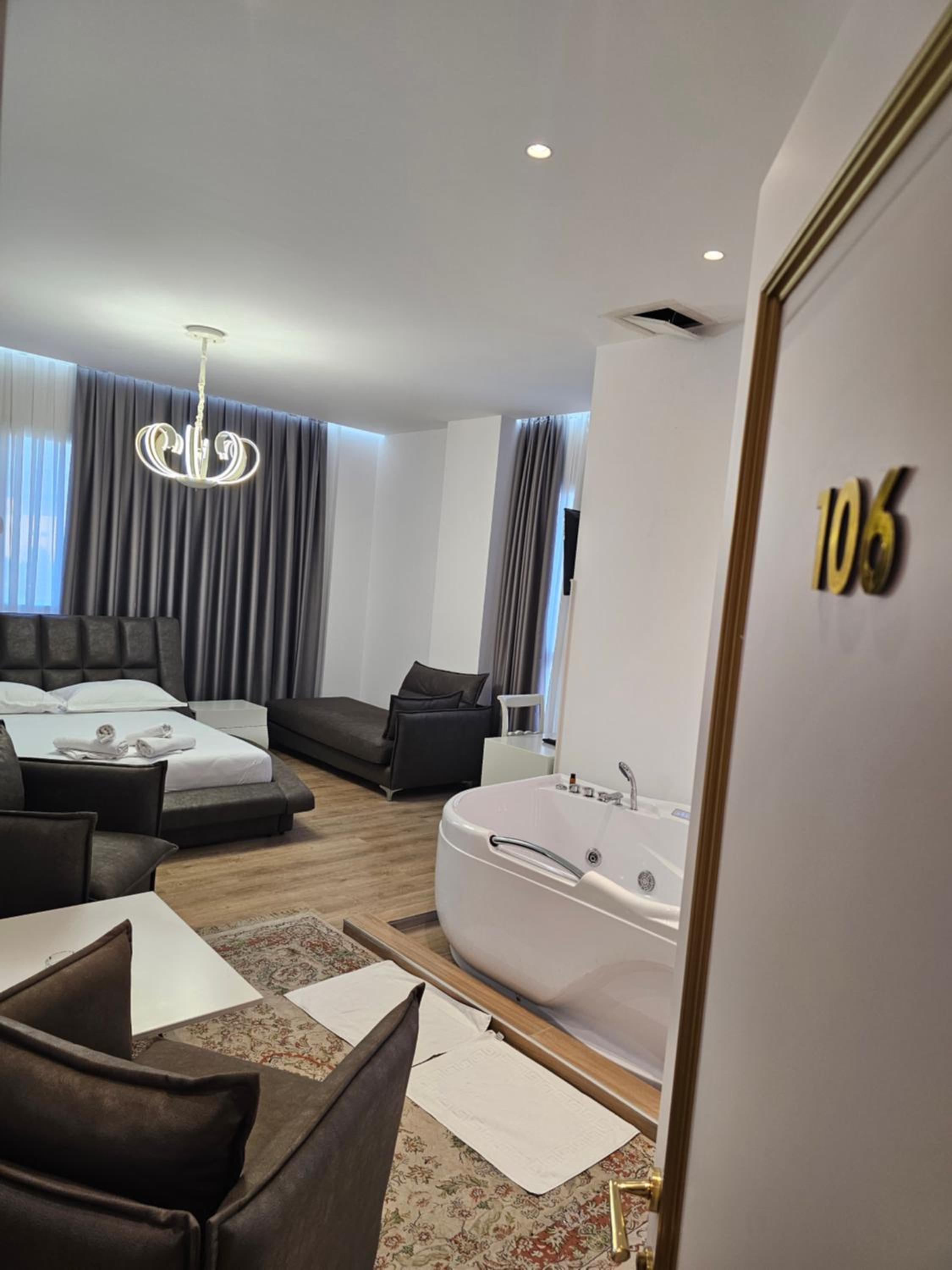 Suite photo 2