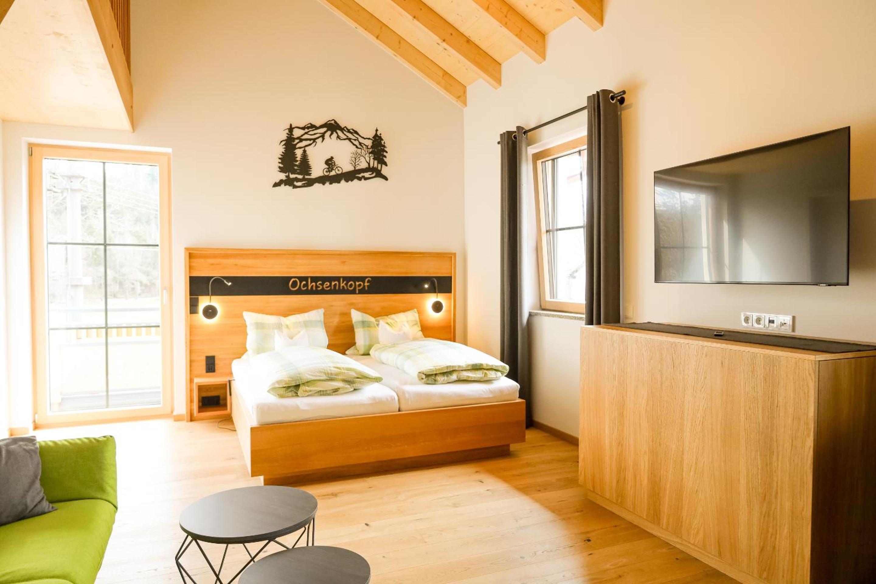 One-Bedroom Apartment with Balcony
