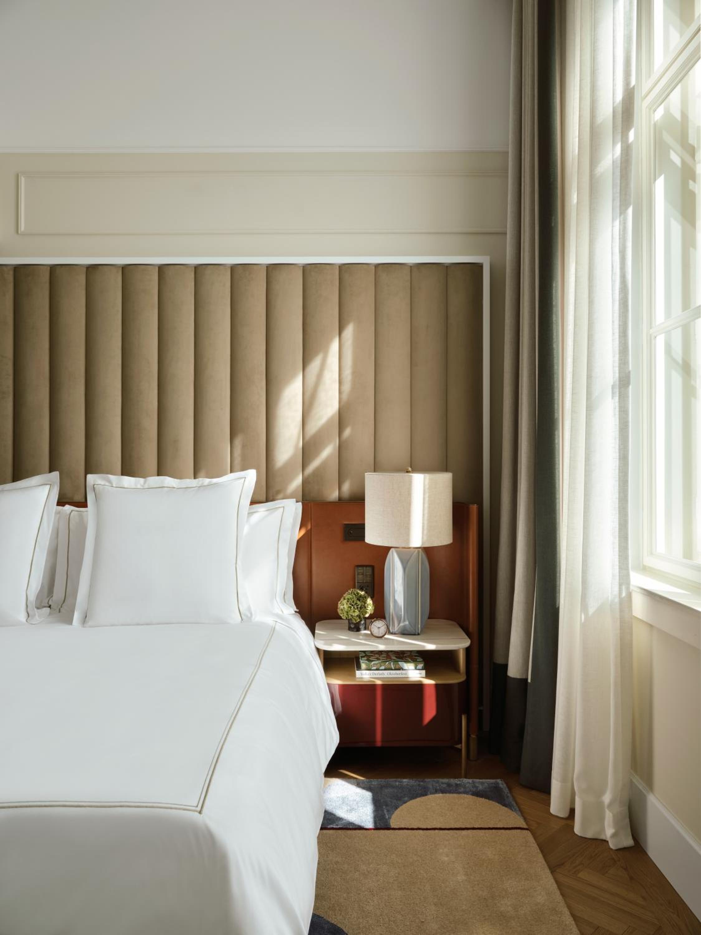Executive Suite (Non Smoking) - Photo 1