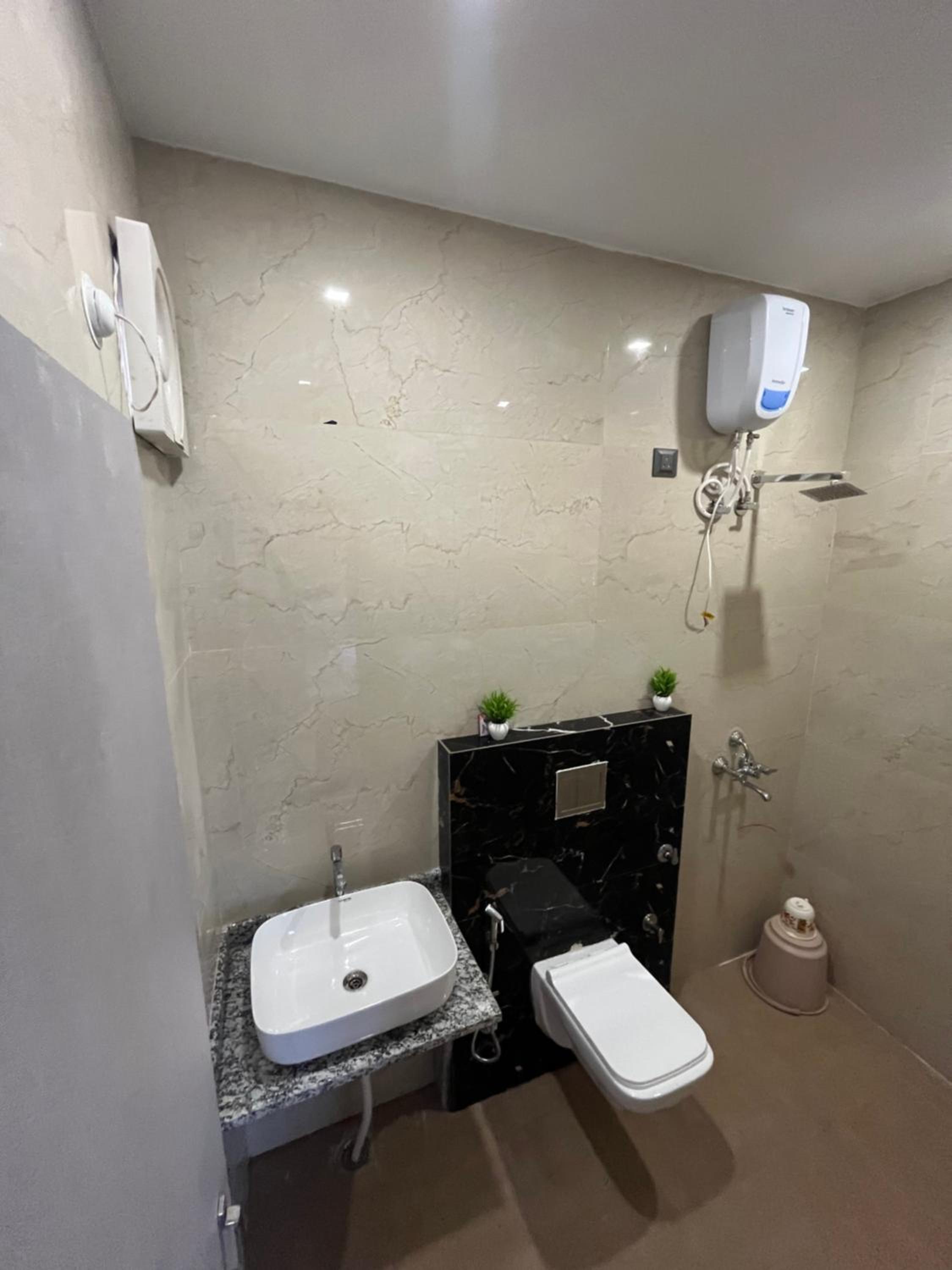 Suite - Photo 6