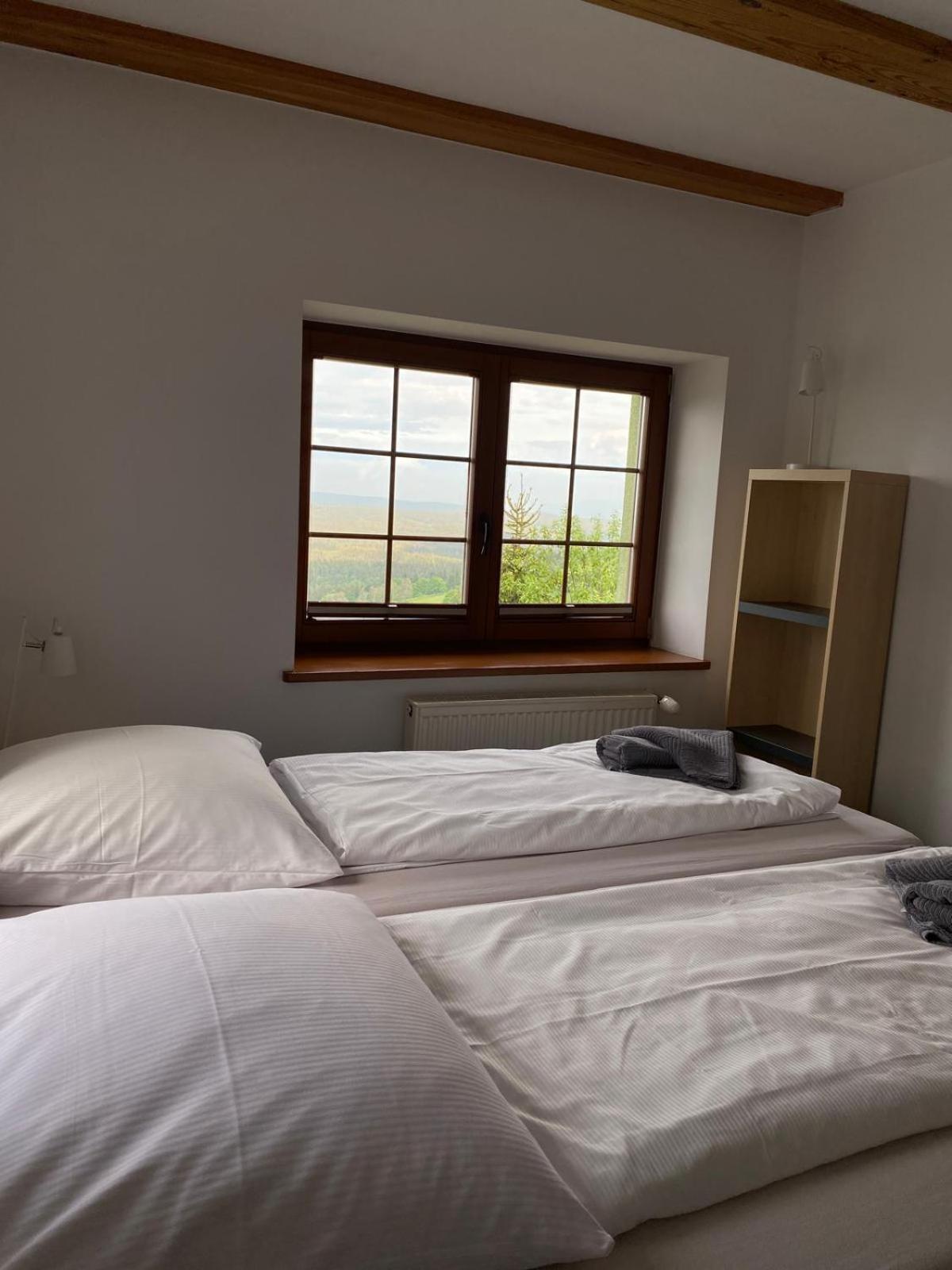 Quadruple Room with Private Bathroom - Photo 6