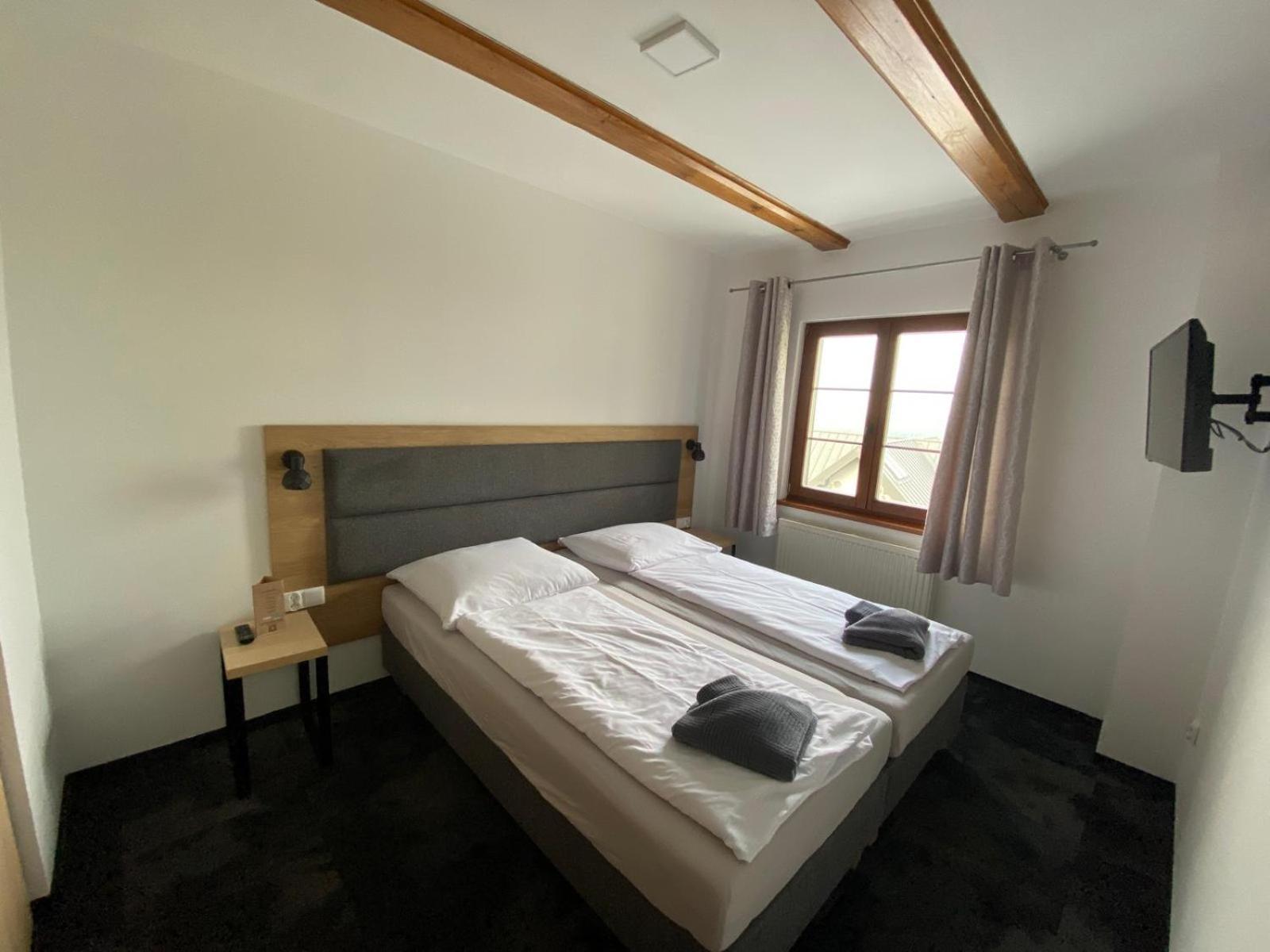 Double Room with Private Bathroom photo 1