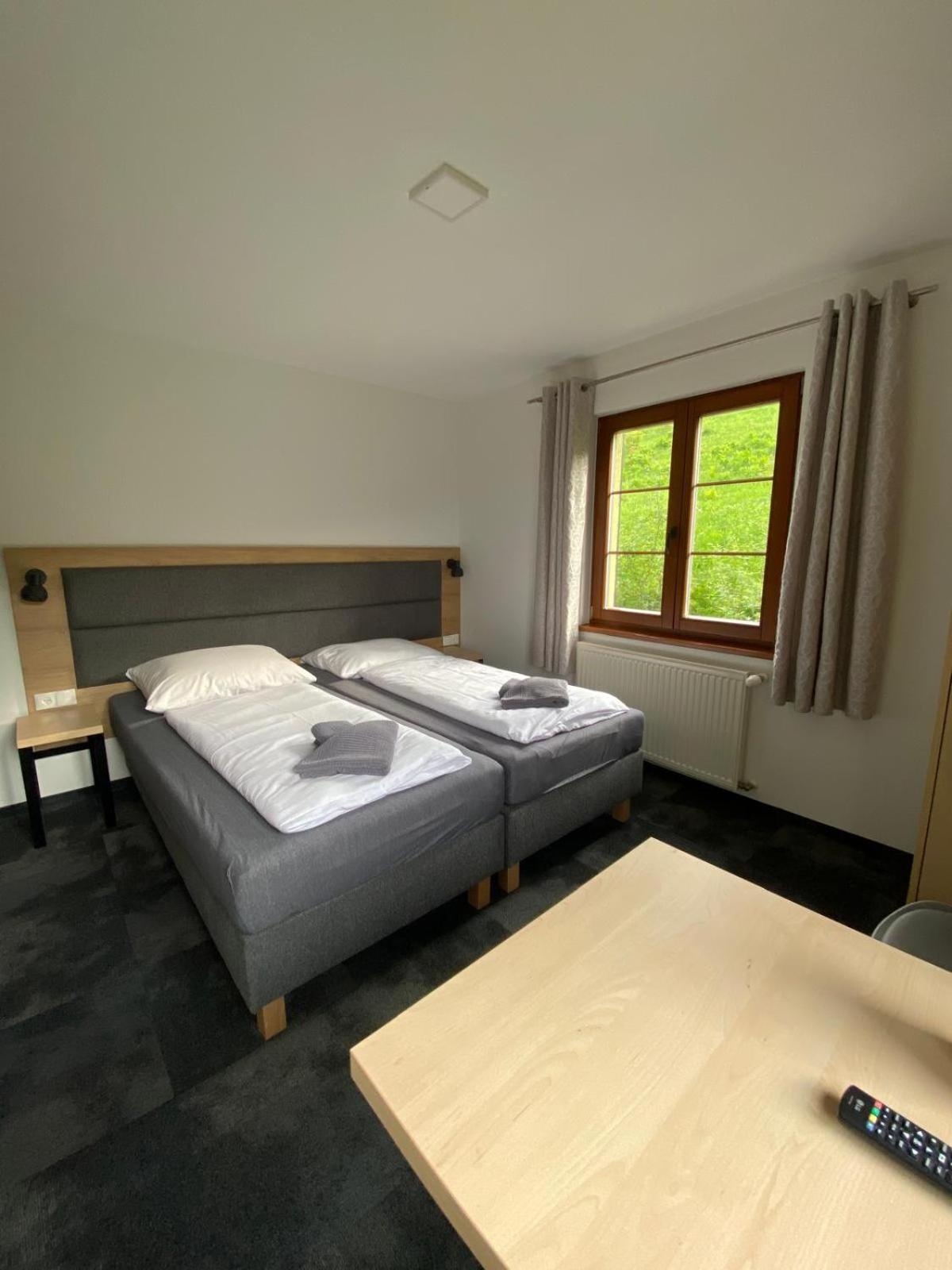 Double Room with Private Bathroom - Photo 1