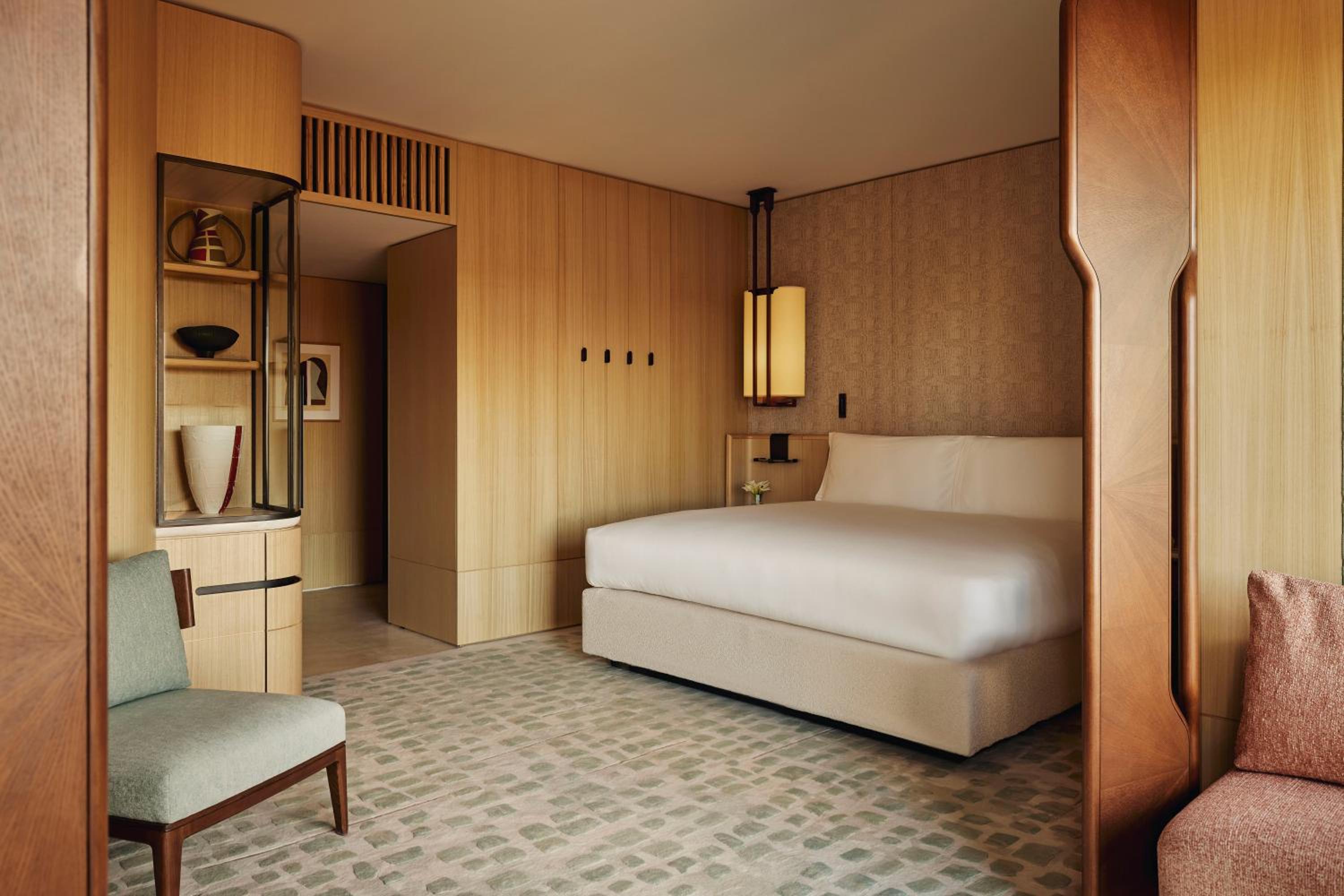 Deluxe Park Junior Suite photo 3