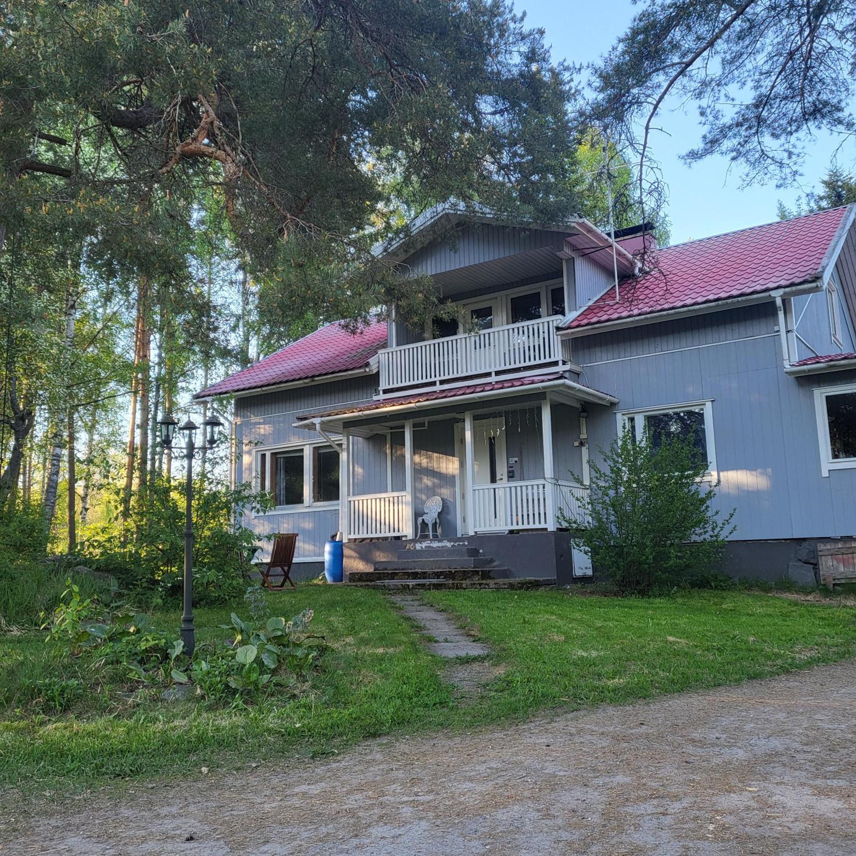 Family Room with Garden View - Photo 1