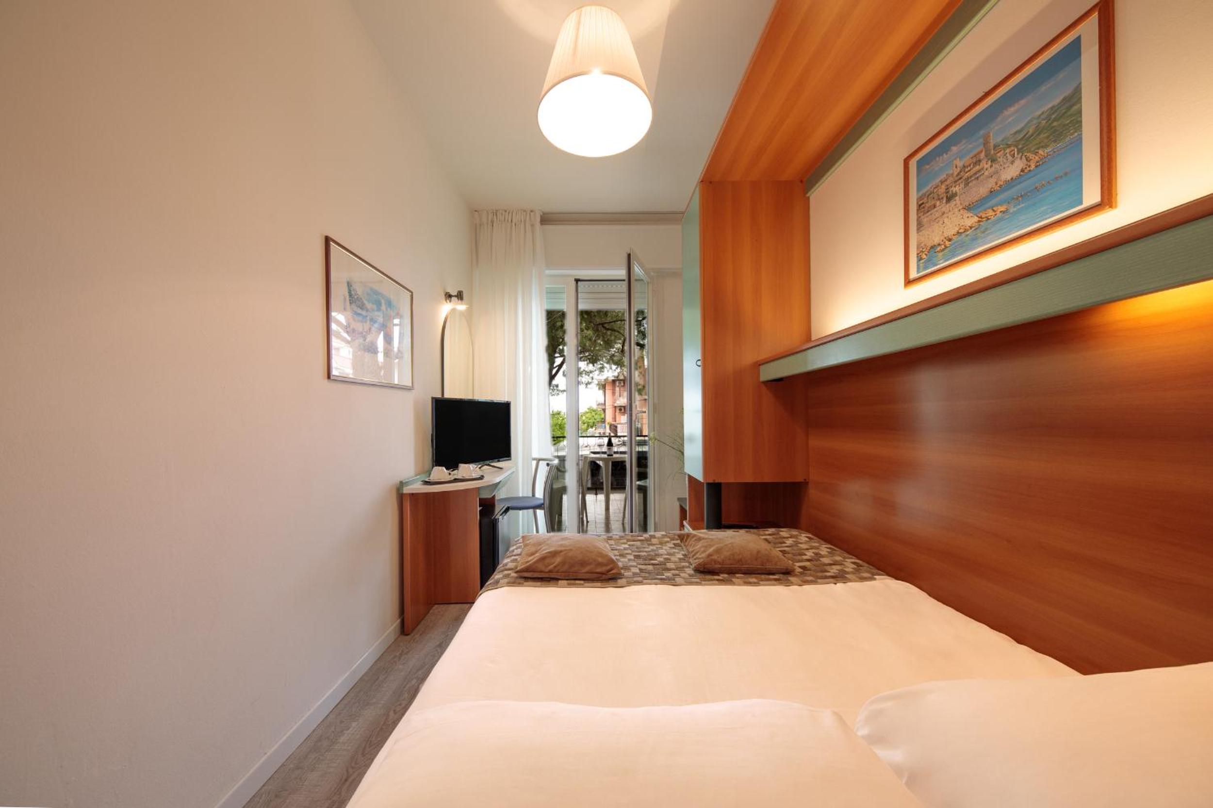 Economy Small Room