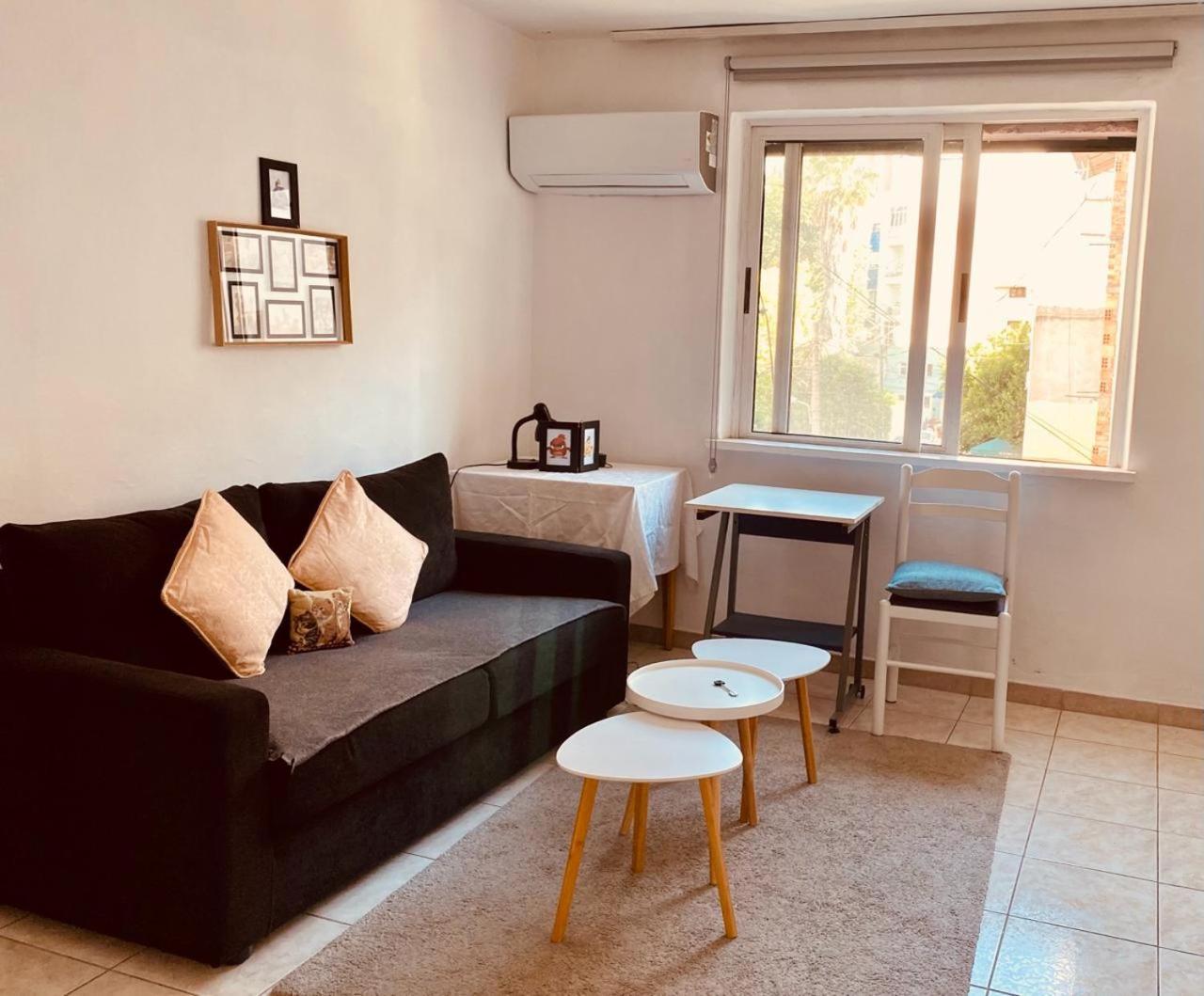 Twin Room With Shared Bathroom