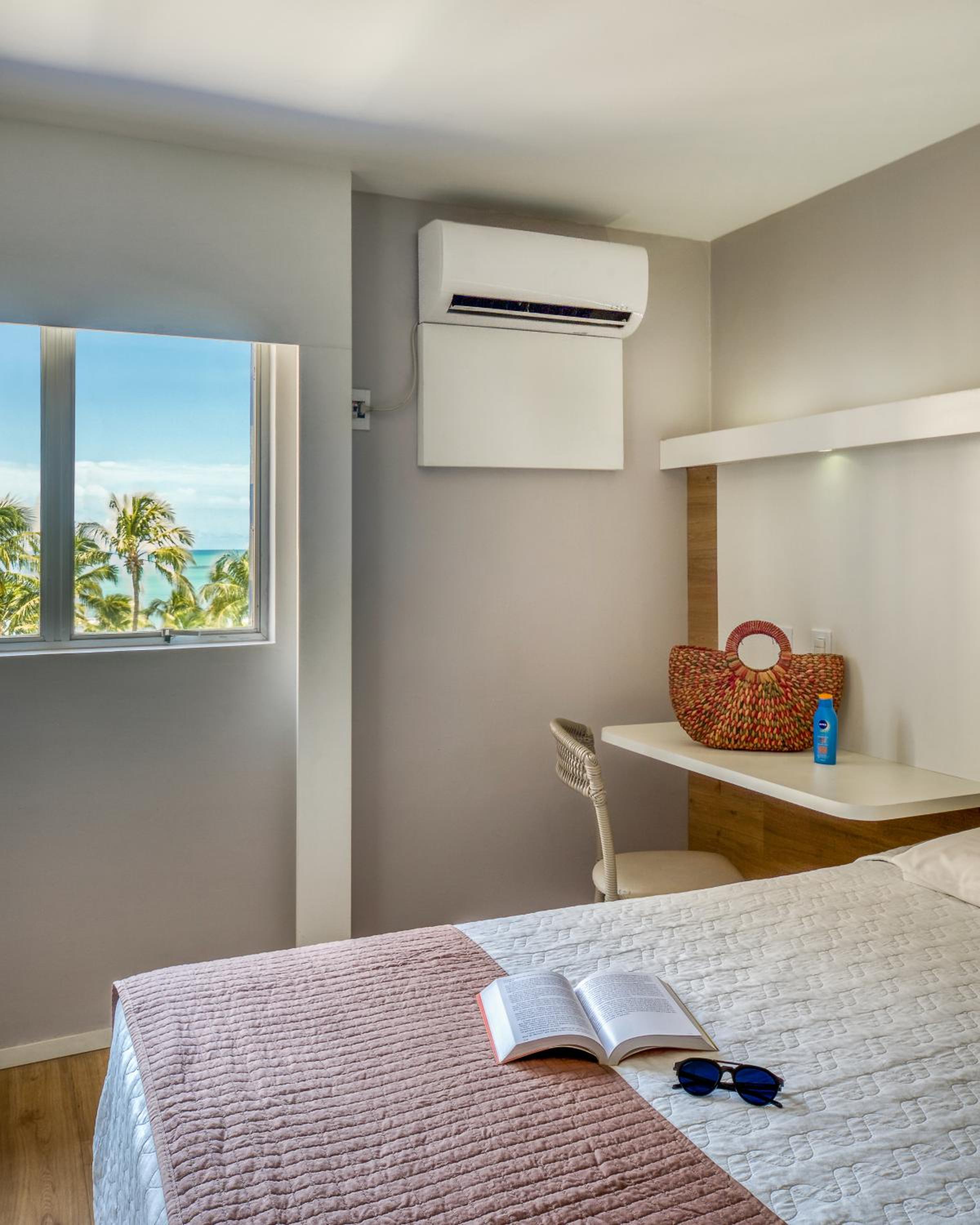 Premium Triple (Double + 1 single beds) Room with Sea View photo 3