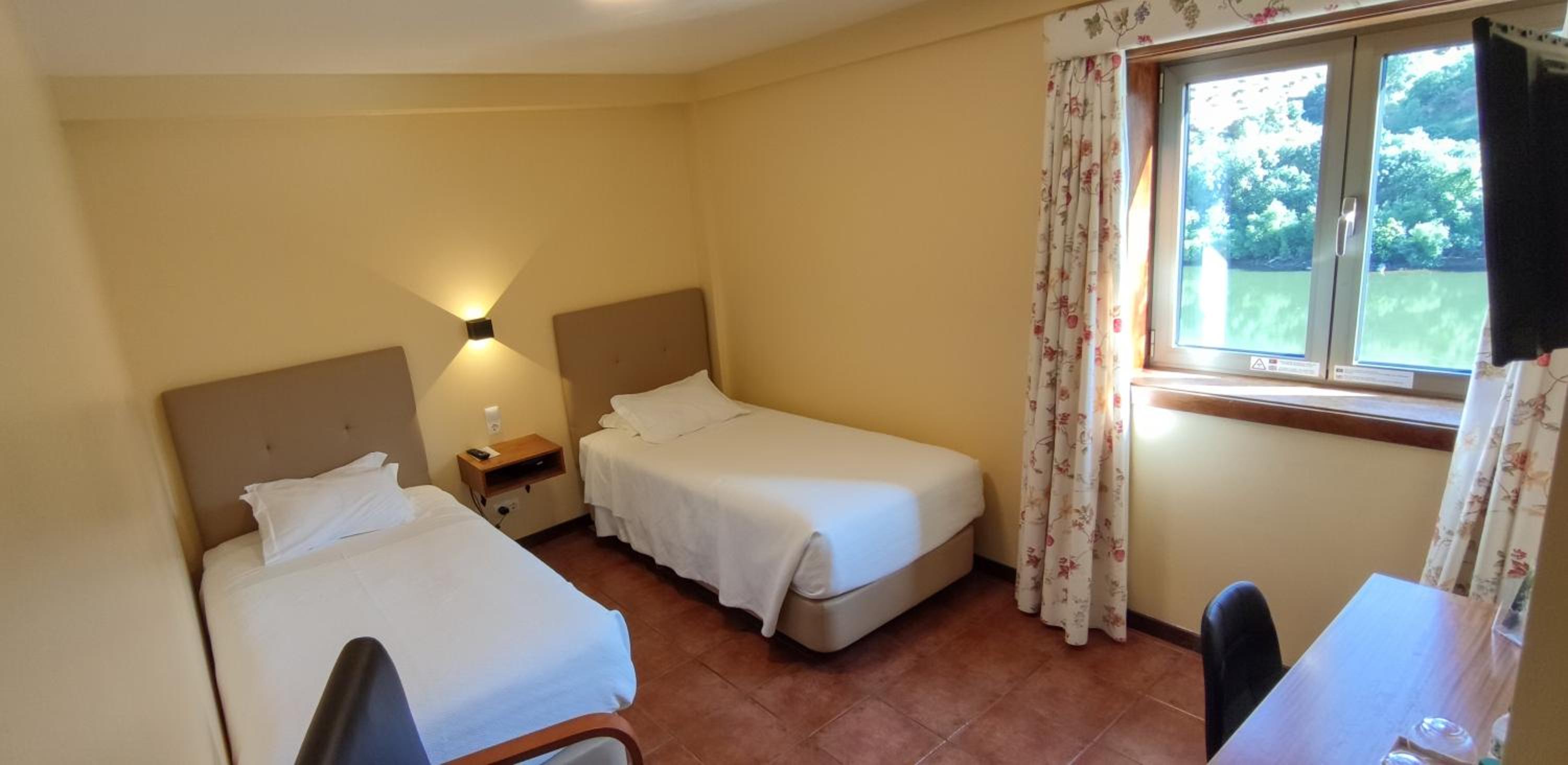 Twin Room with River View photo 1