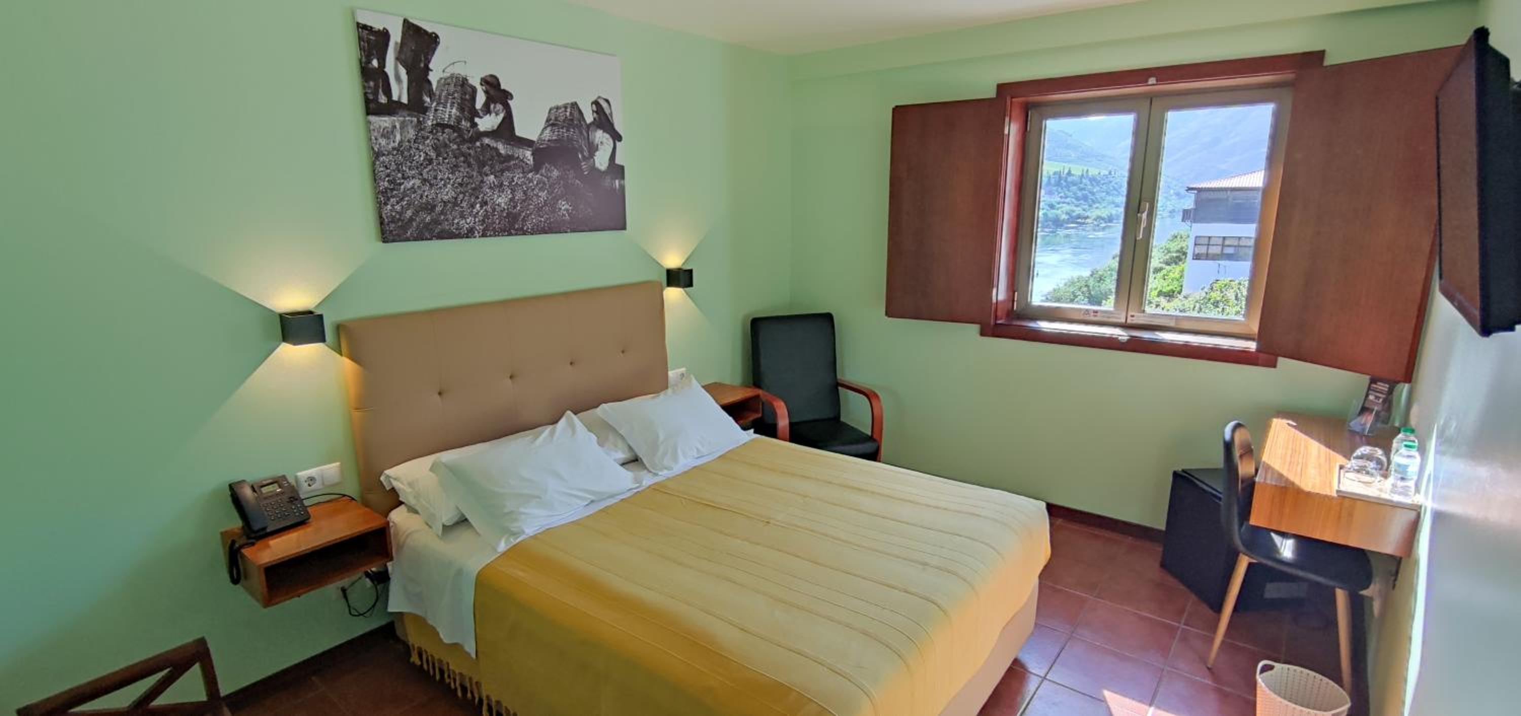Double Room with River View photo 3