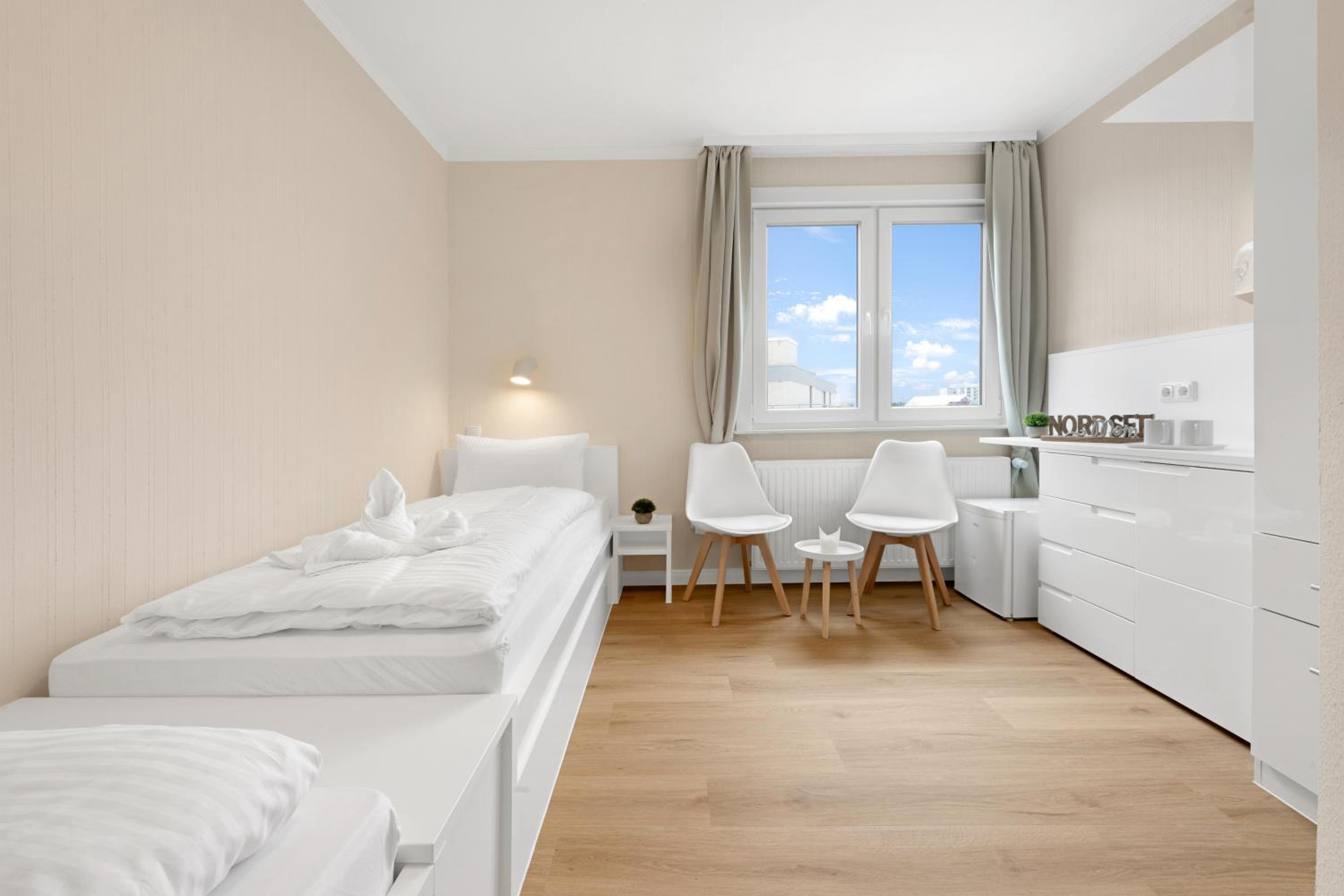 Twin Room with Private Bathroom photo 1