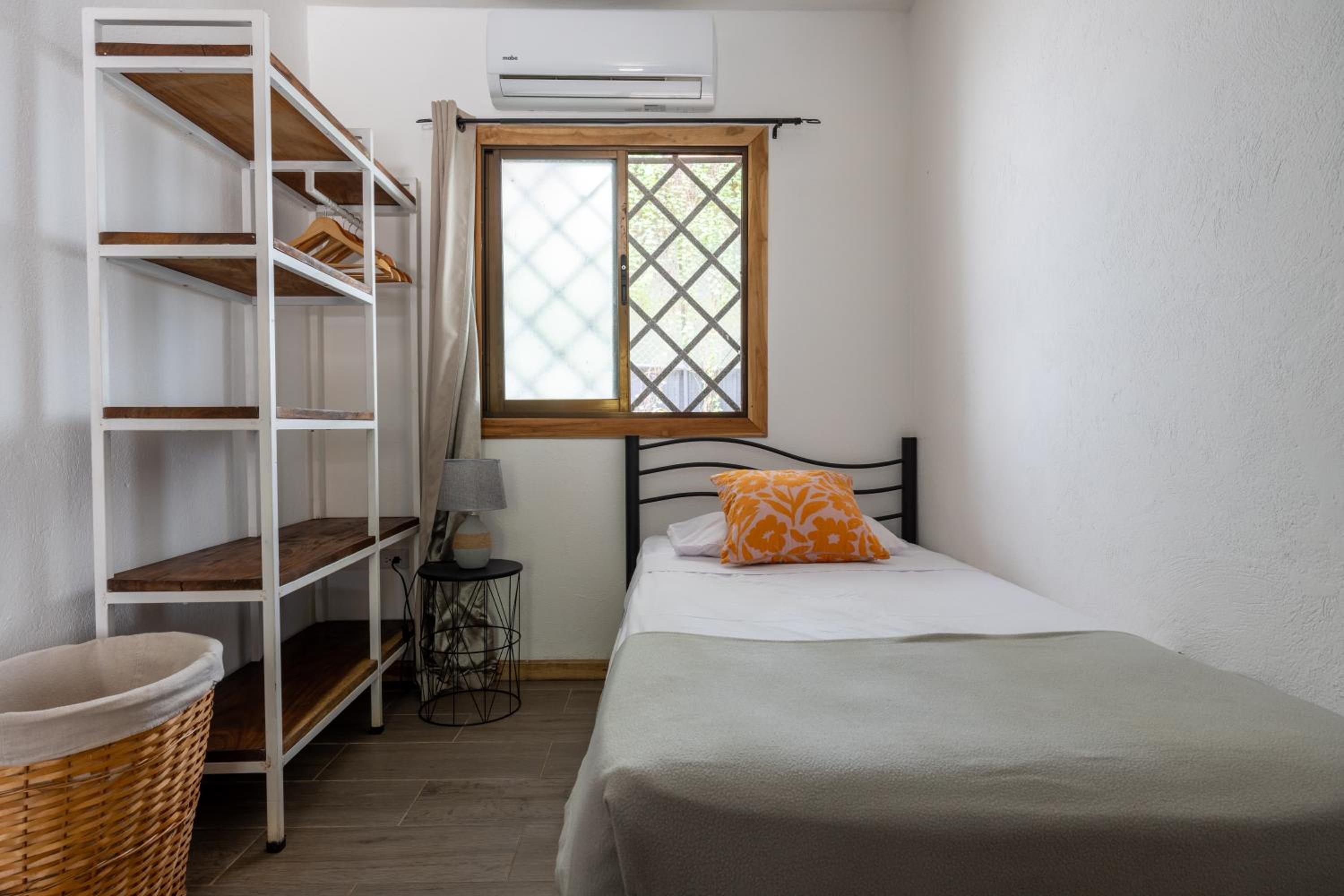 Triple Room with Private Bathroom photo 1