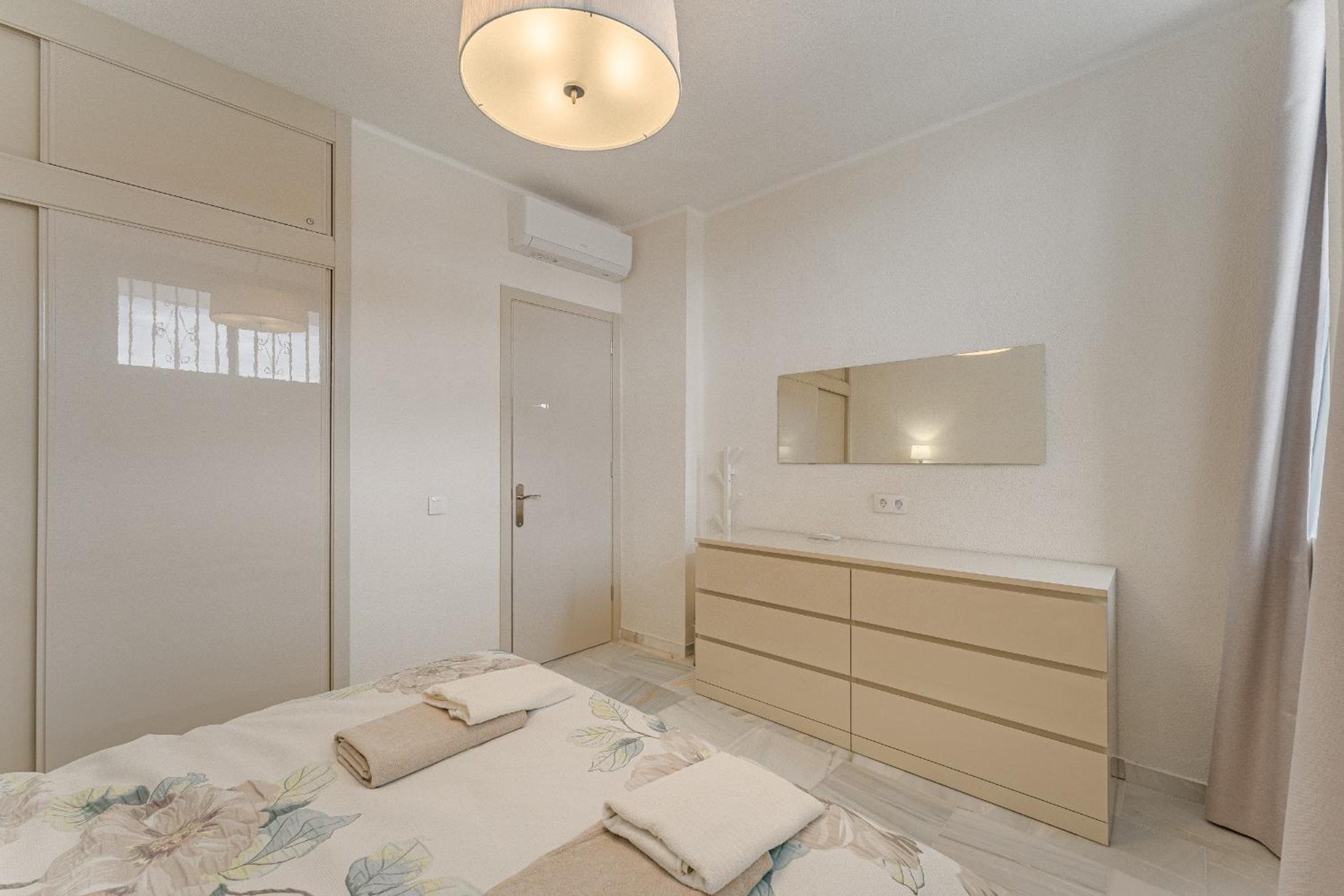 One-Bedroom Premium Apartment photo 2