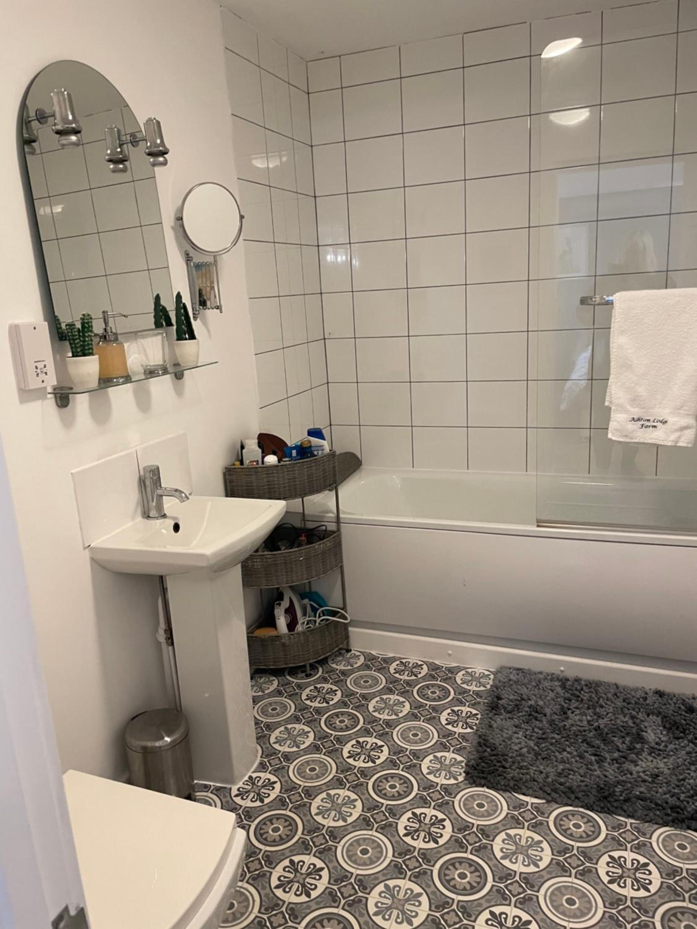 Deluxe Double or Twin Room photo 2