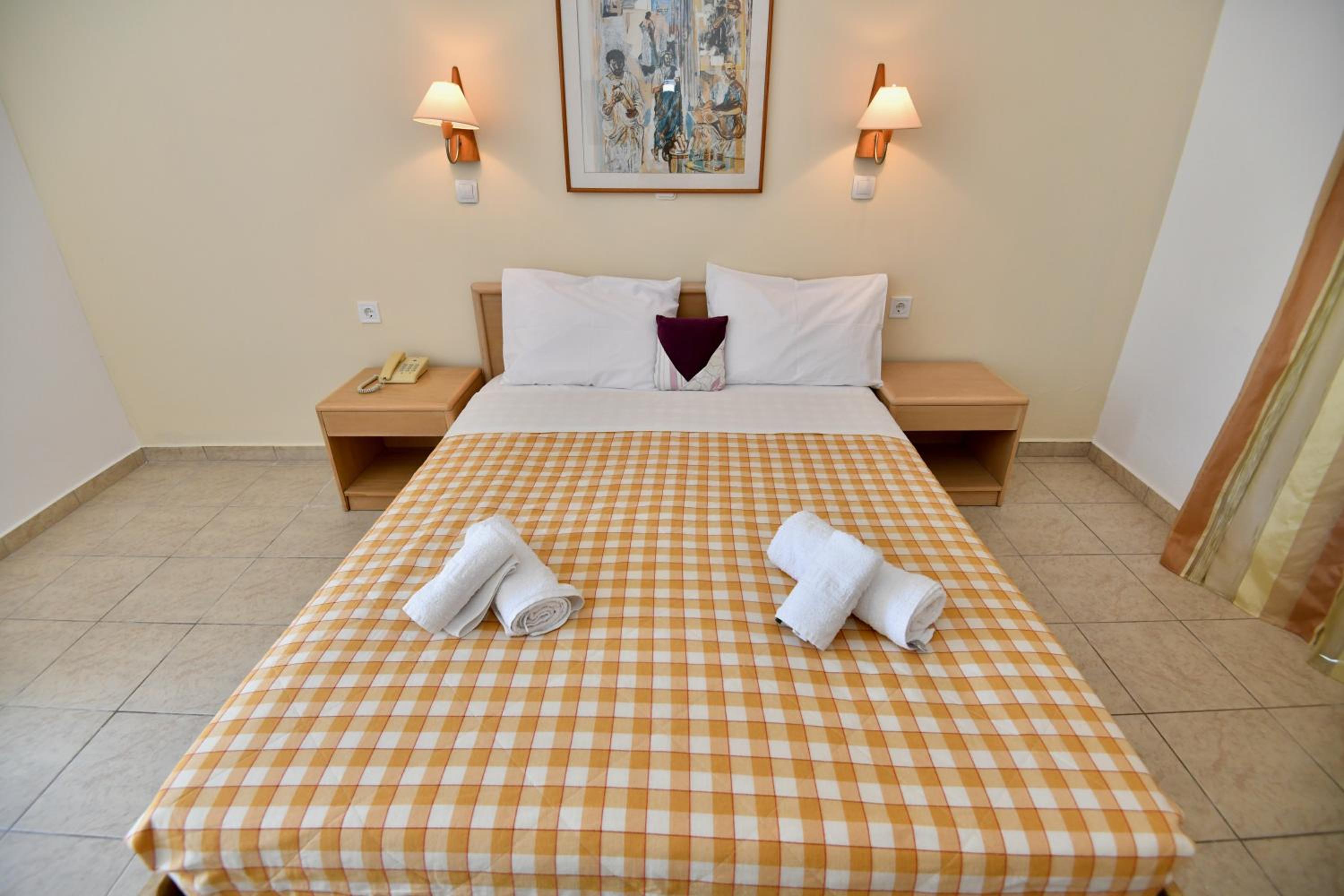Standard Double or Twin Room with Sea View photo 1