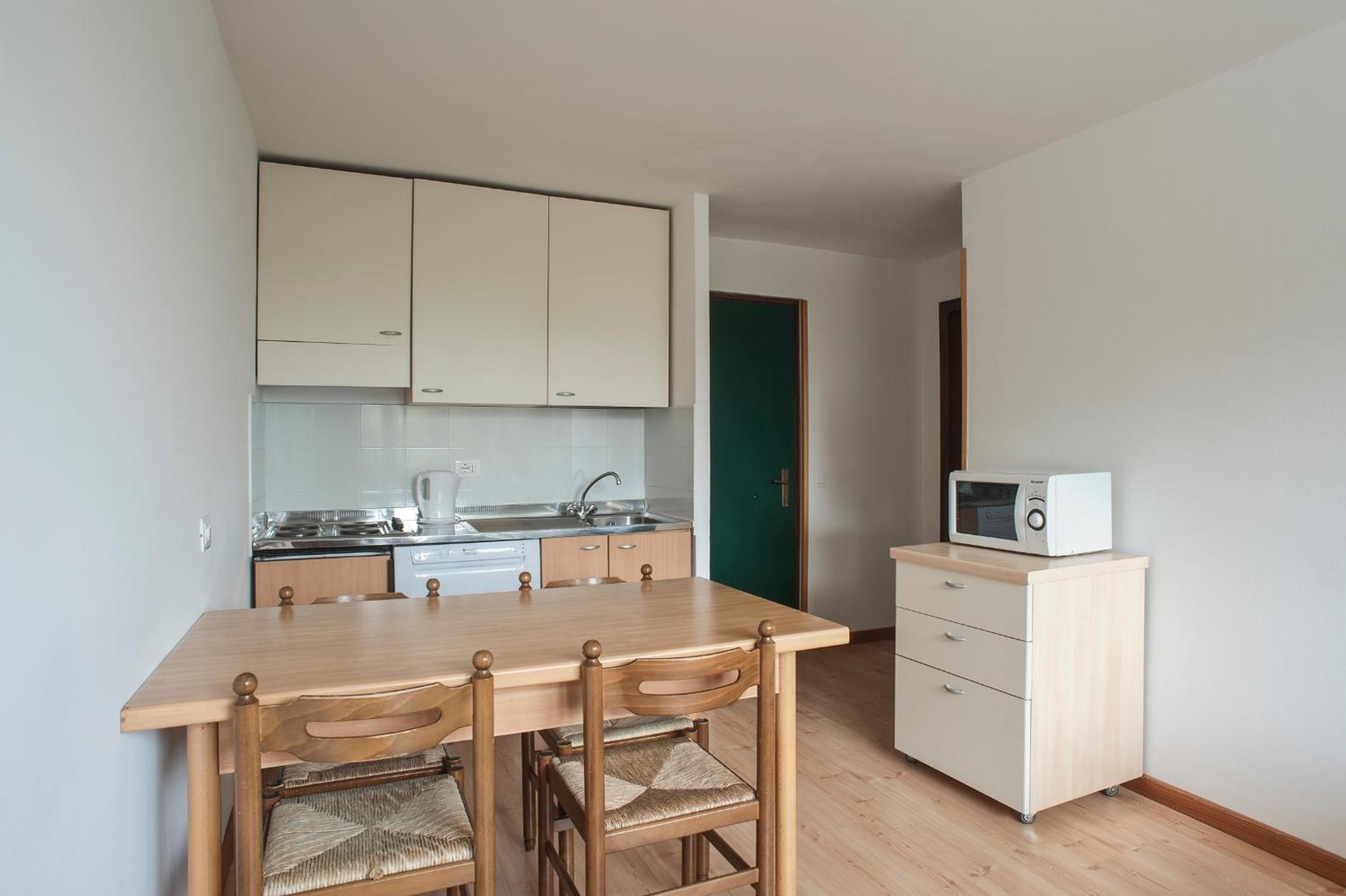 Two-Bedroom Apartment (4 Adults + 2 Children) photo 2