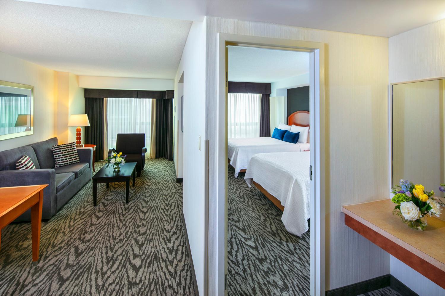One-Bedroom Suite with Two Double Beds thumbnail 6
