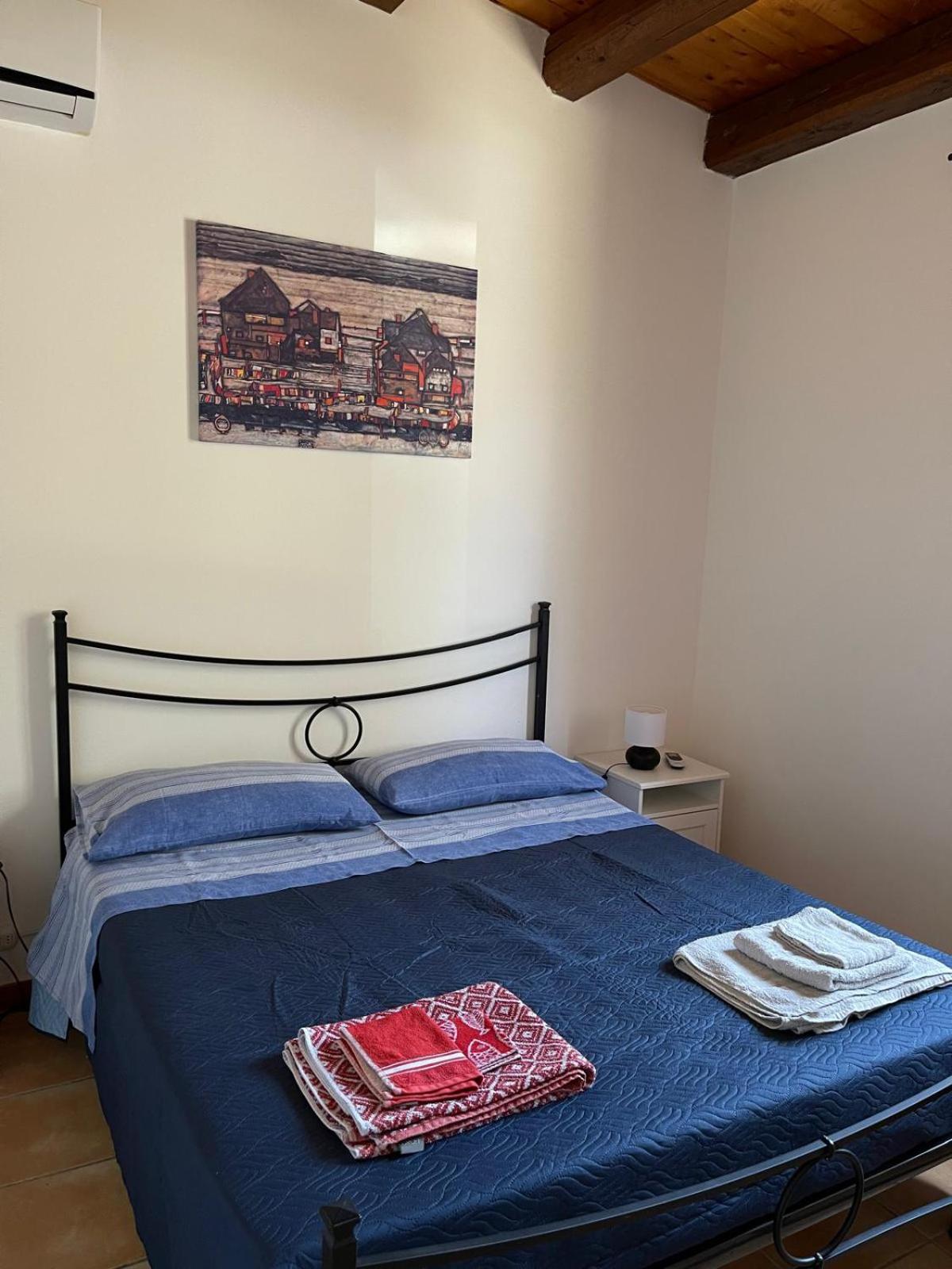 Two-Bedroom House photo 1