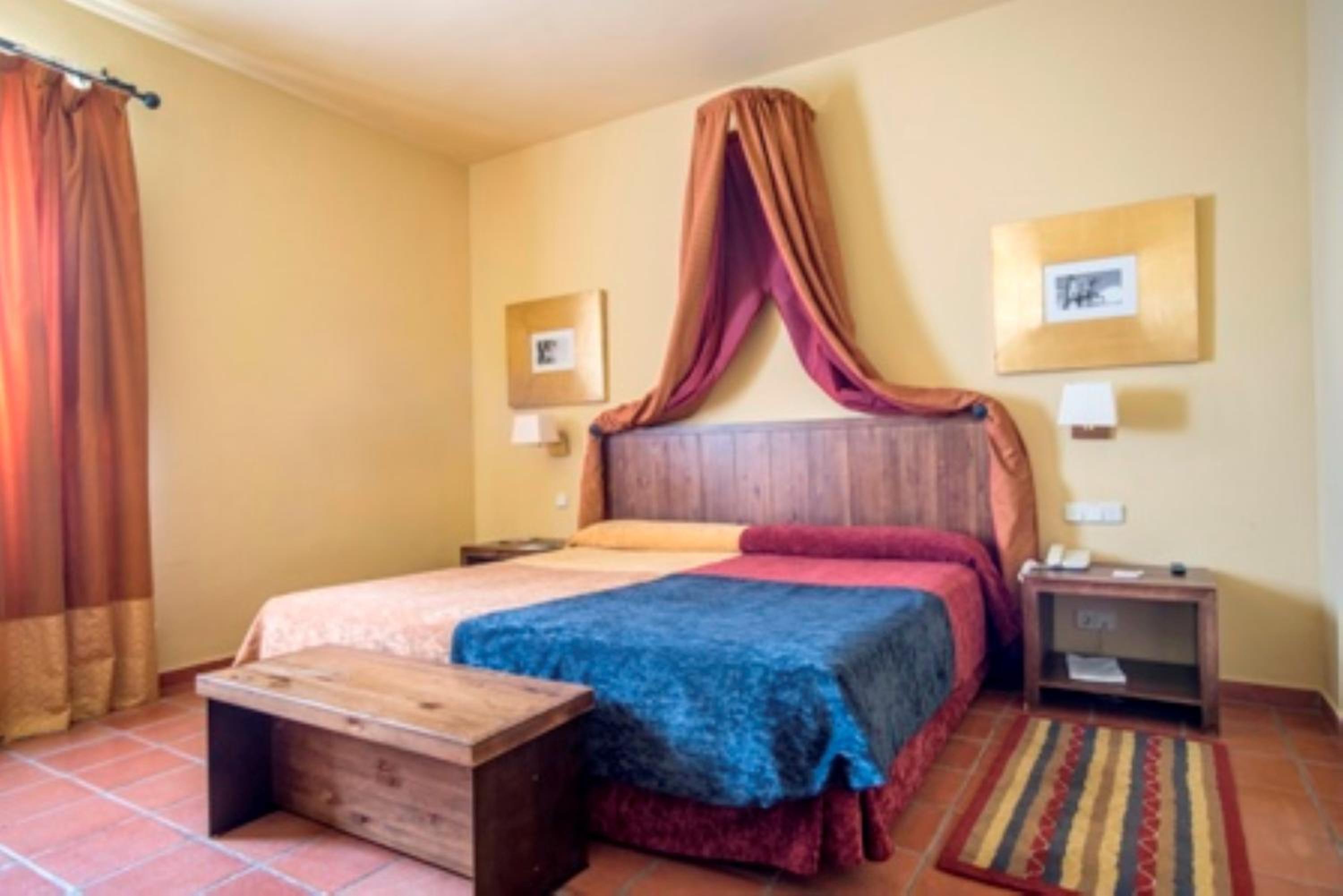 Standard Double Room - Photo 1