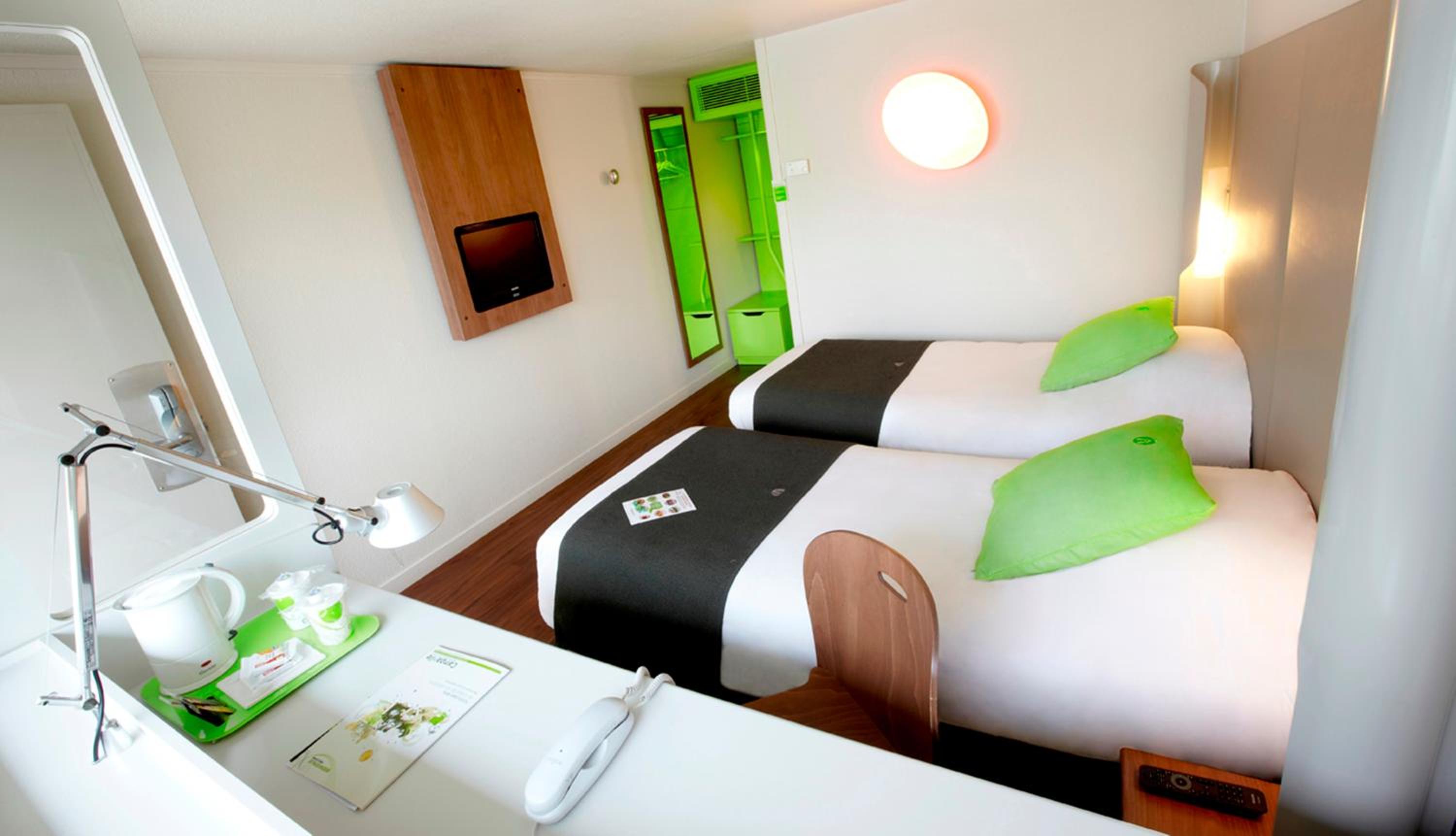 Standard Room - 2 Single Beds - Photo 4
