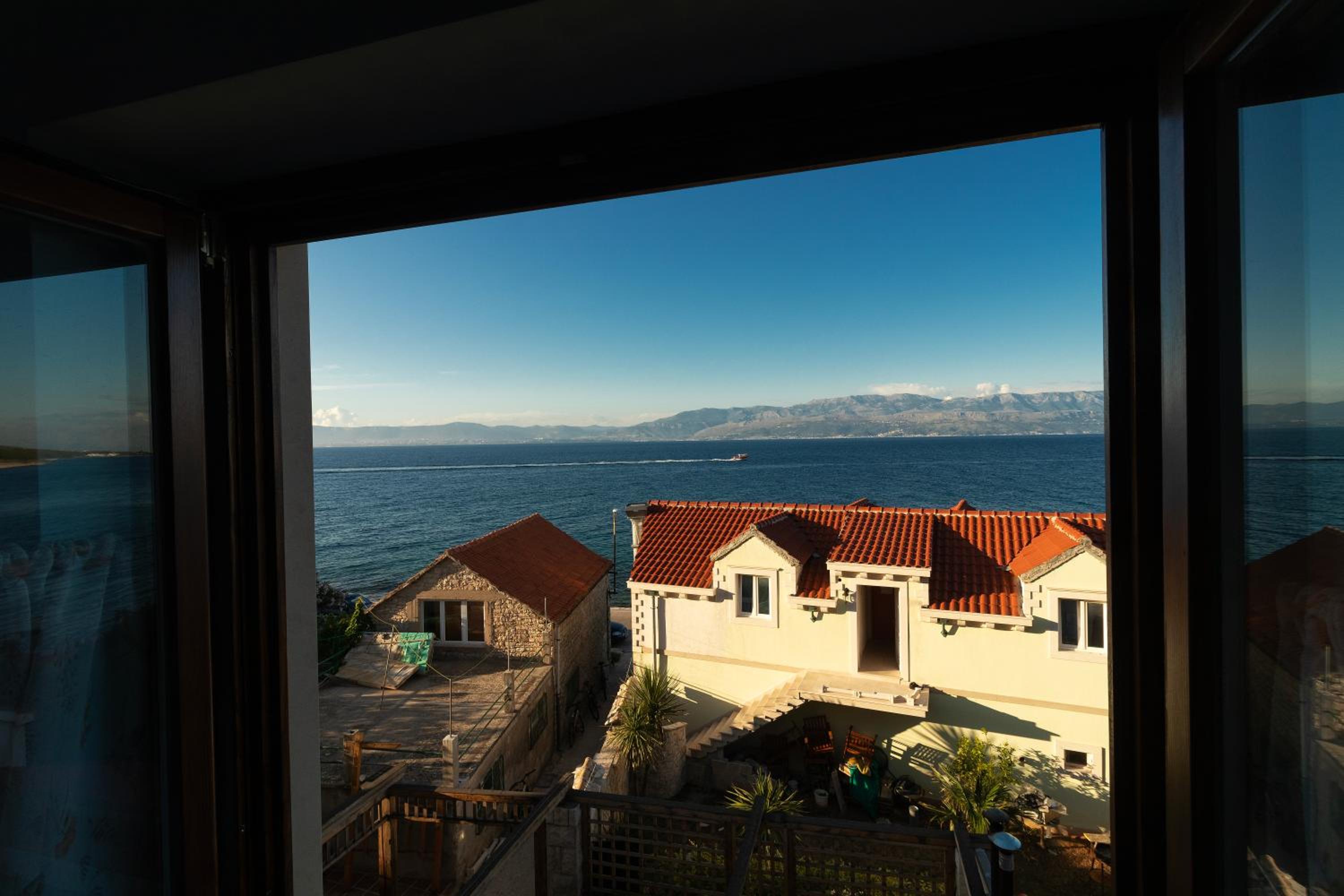Apartment with Sea View photo 3