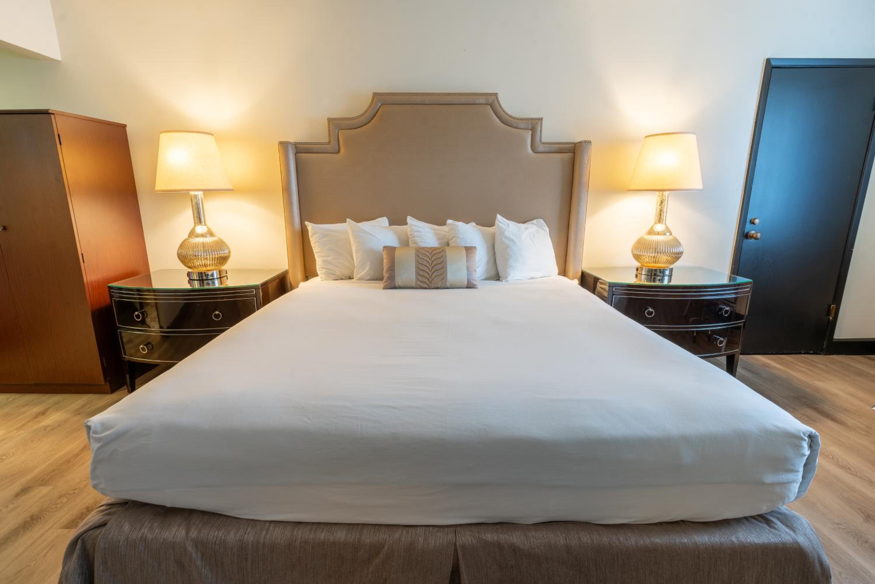 Superior King Room - Photo 2