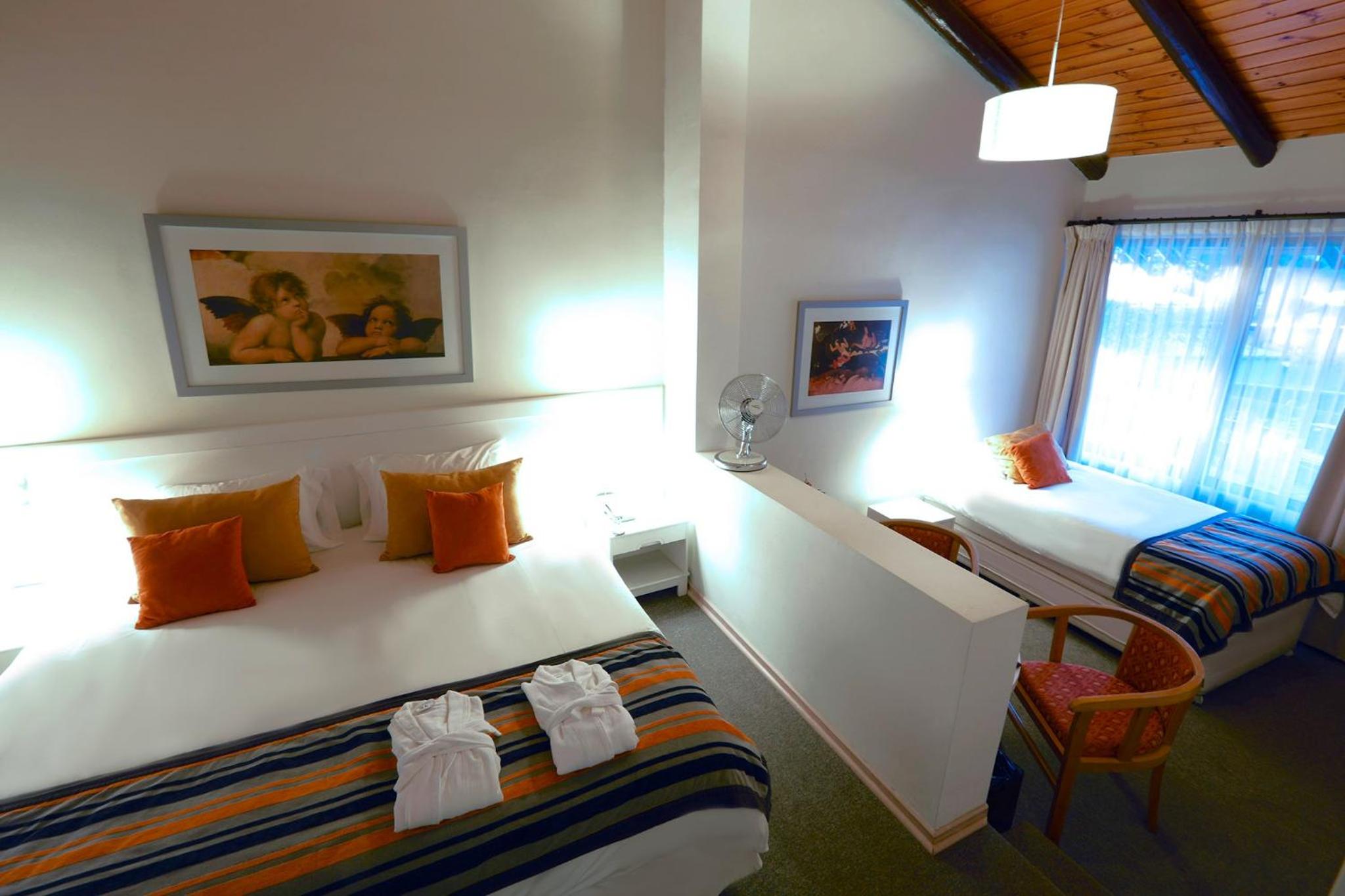 Superior Quadruple Room photo 2