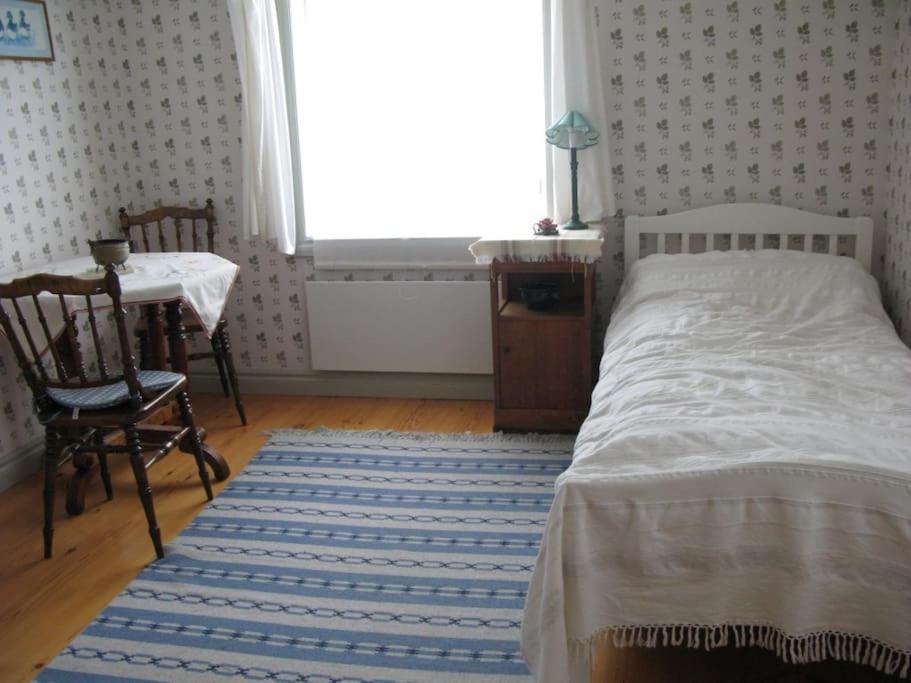 Seven-Bedroom House photo 1
