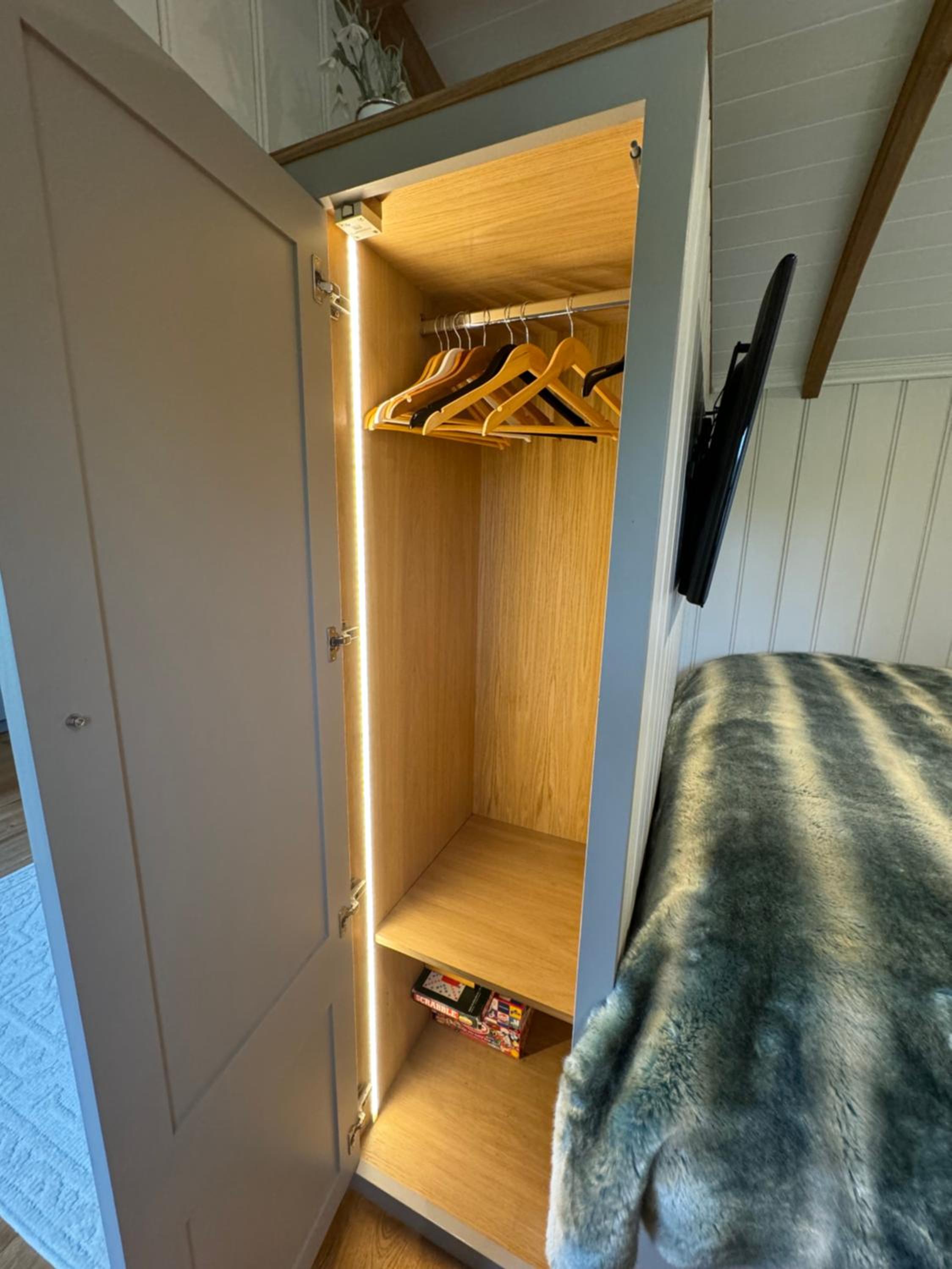 One-Bedroom House photo 1