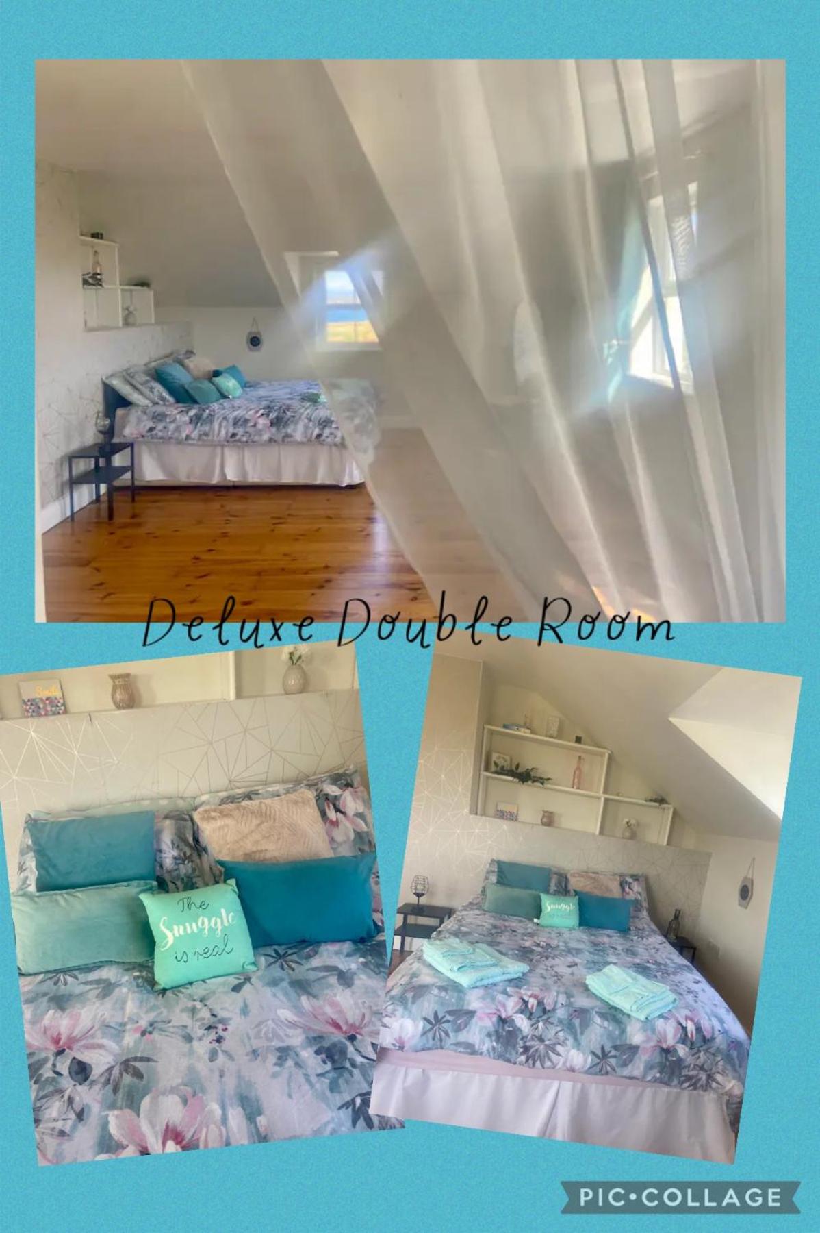 Deluxe Double Room with Side Sea View photo 1