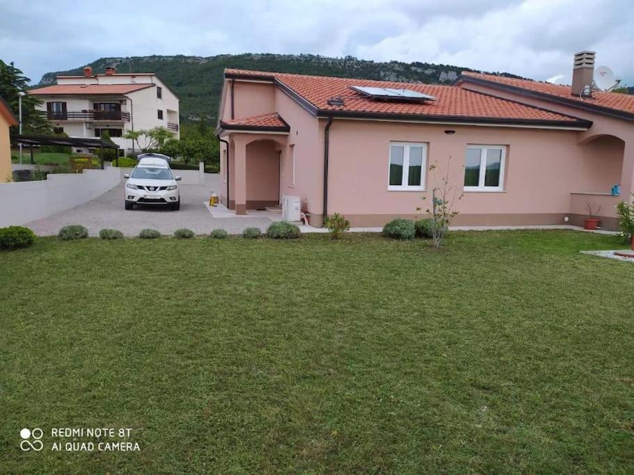 Three-Bedroom Villa photo 3
