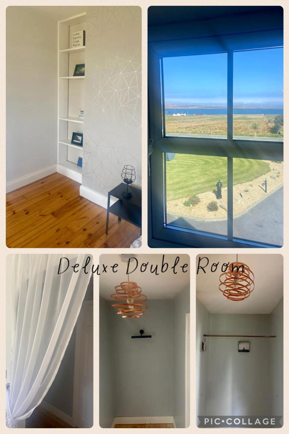 Deluxe Double Room with Side Sea View photo 3