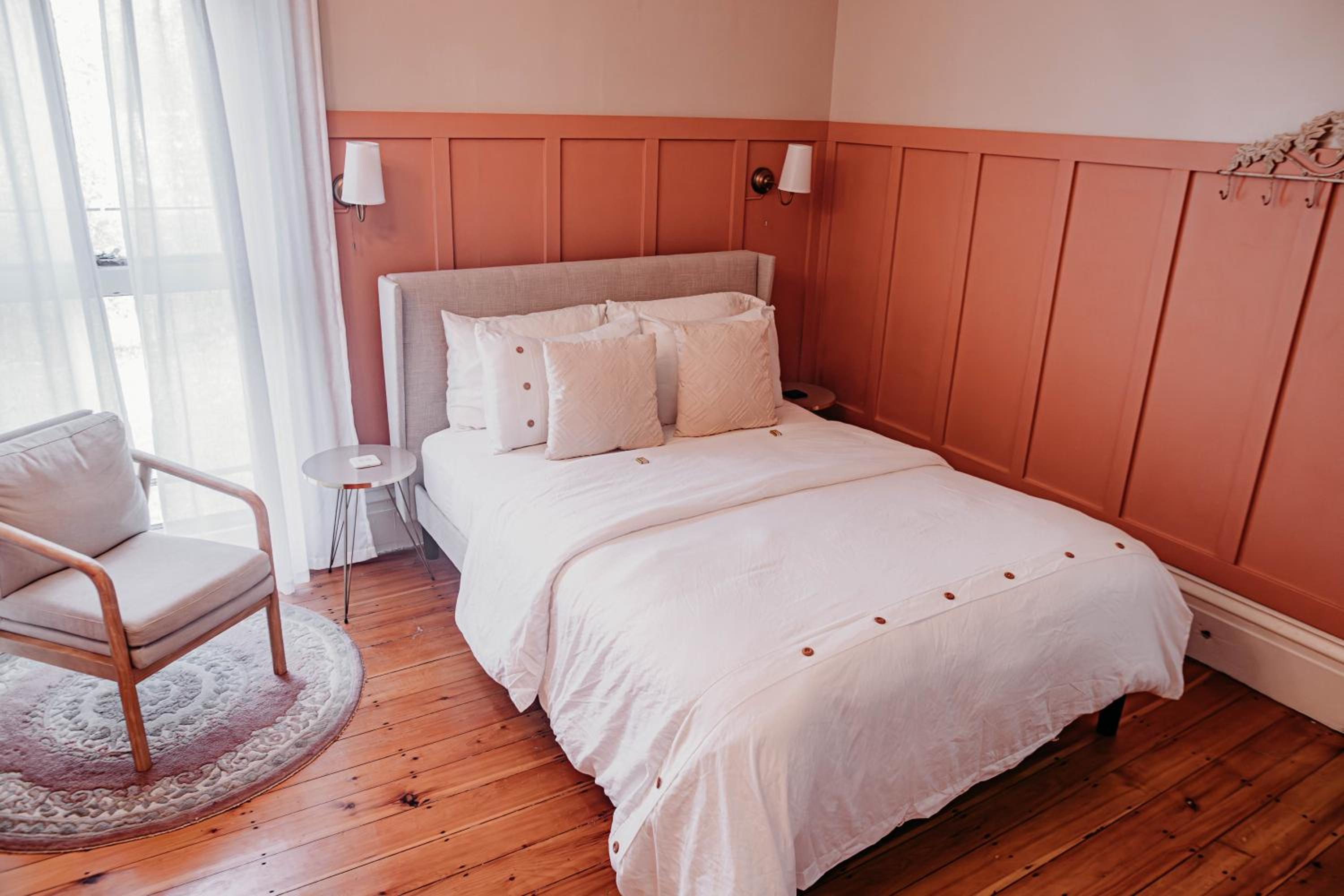 Queen Room