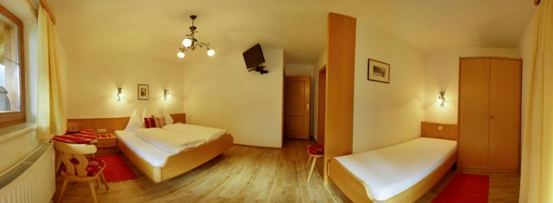 Apartment with Balcony photo 1