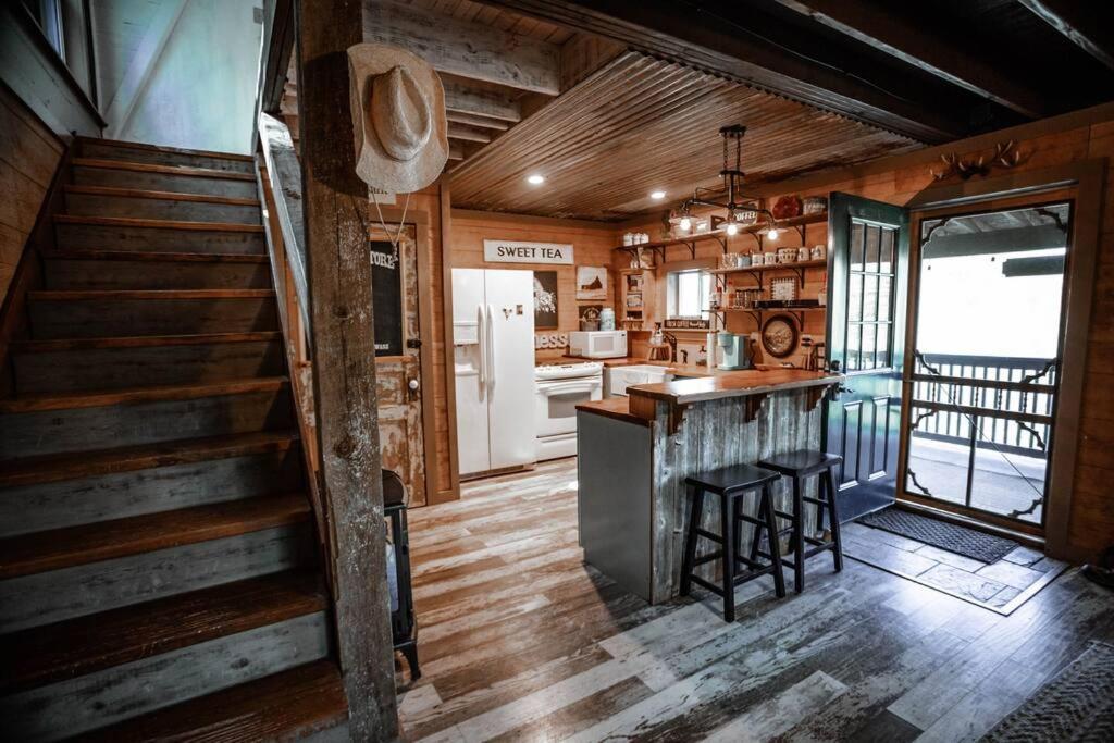 One-Bedroom House photo 2