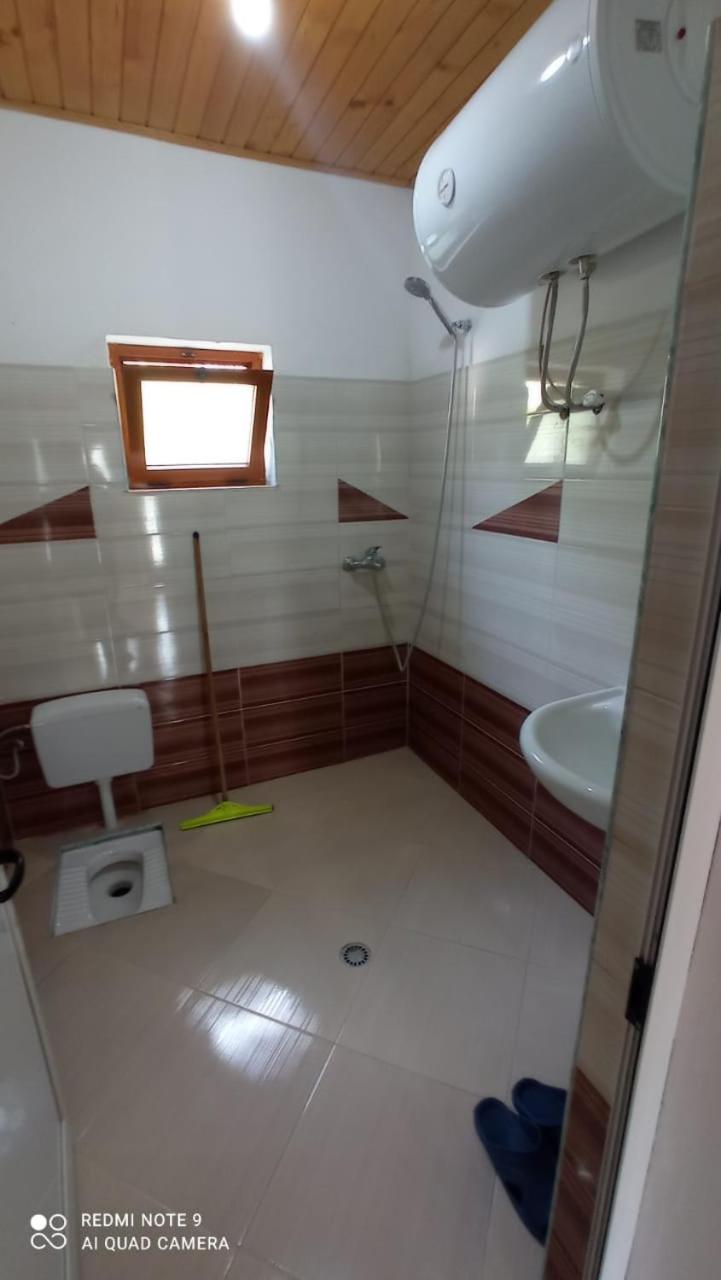 Basic Triple Room photo 2