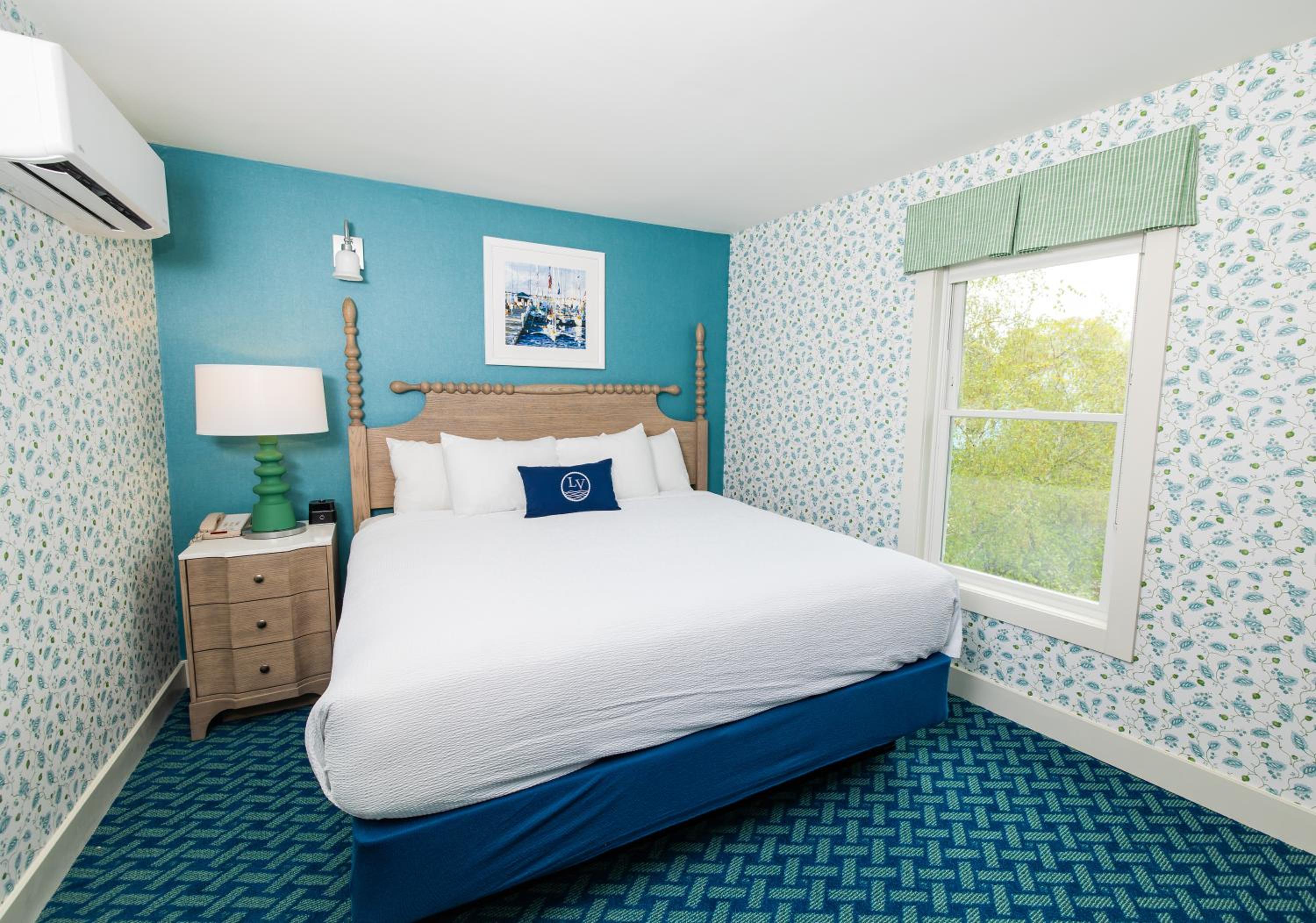 Deluxe King Room - Photo 6
