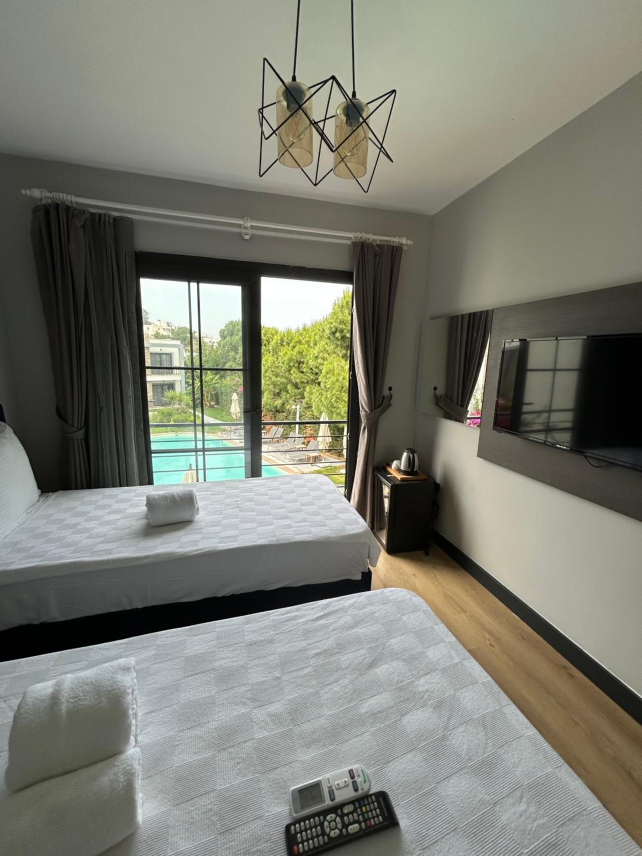 Superior Twin Room with Garden View photo 2