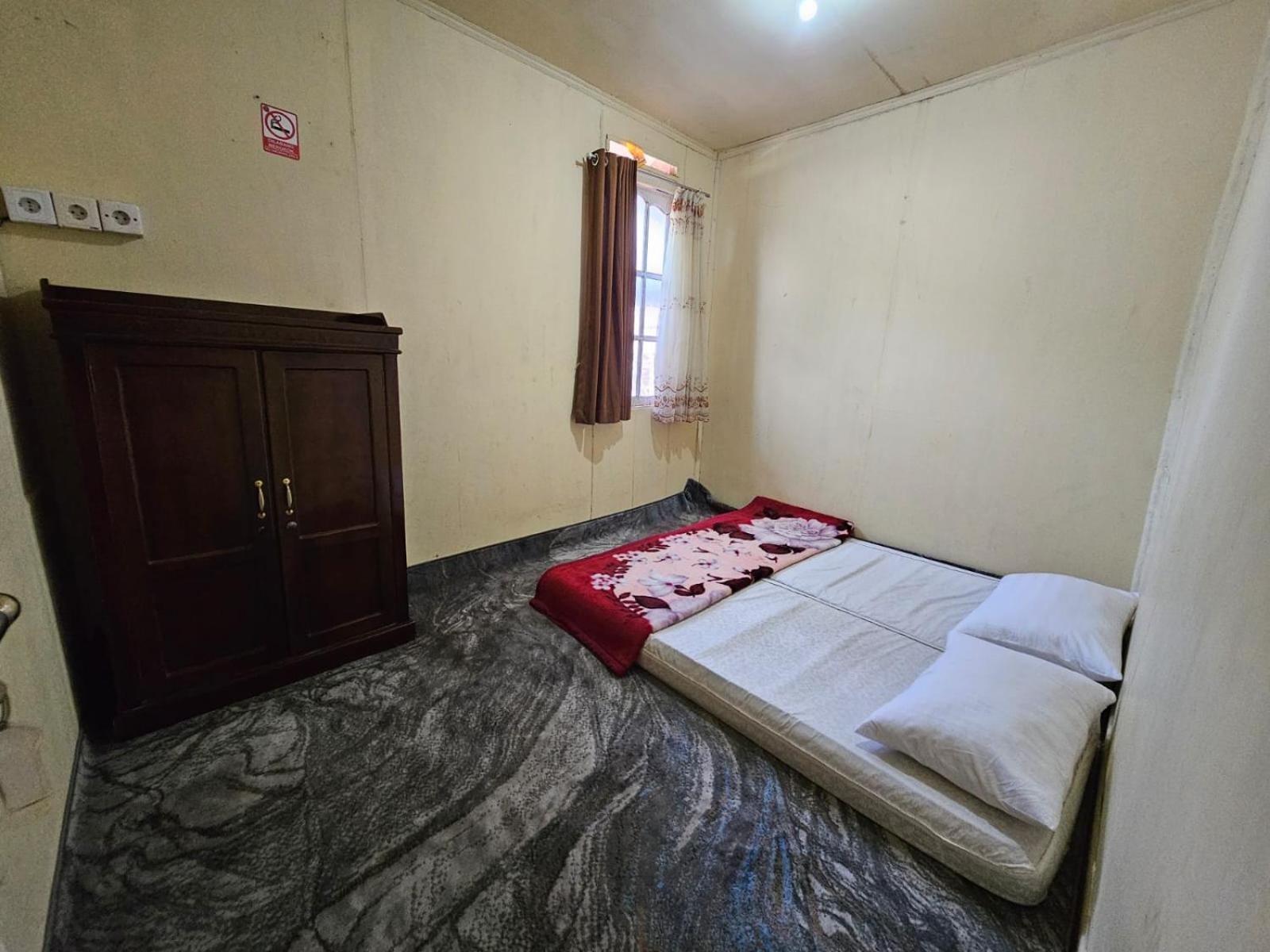 Budget Double Room photo 1
