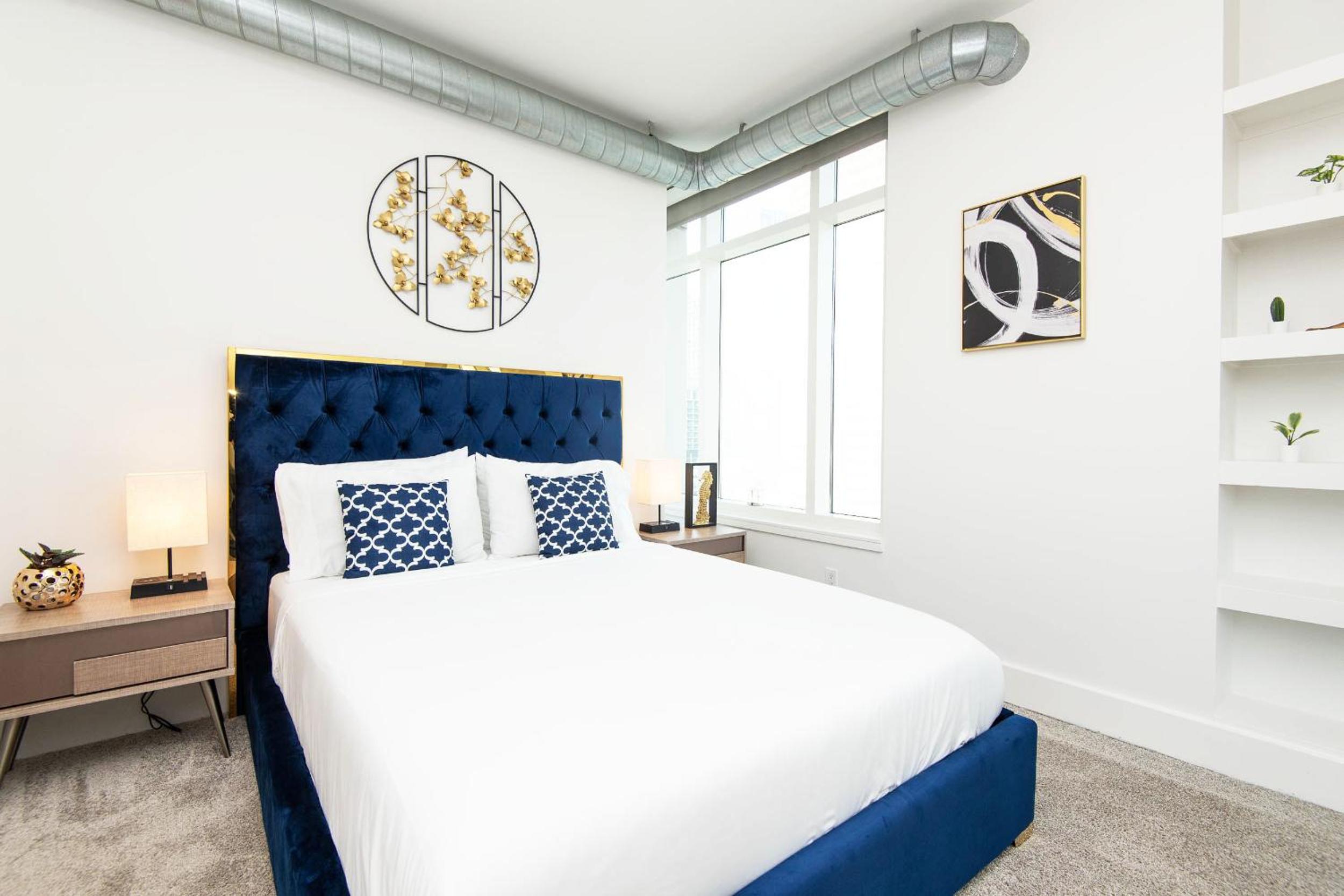 One-Bedroom Apartment with City View