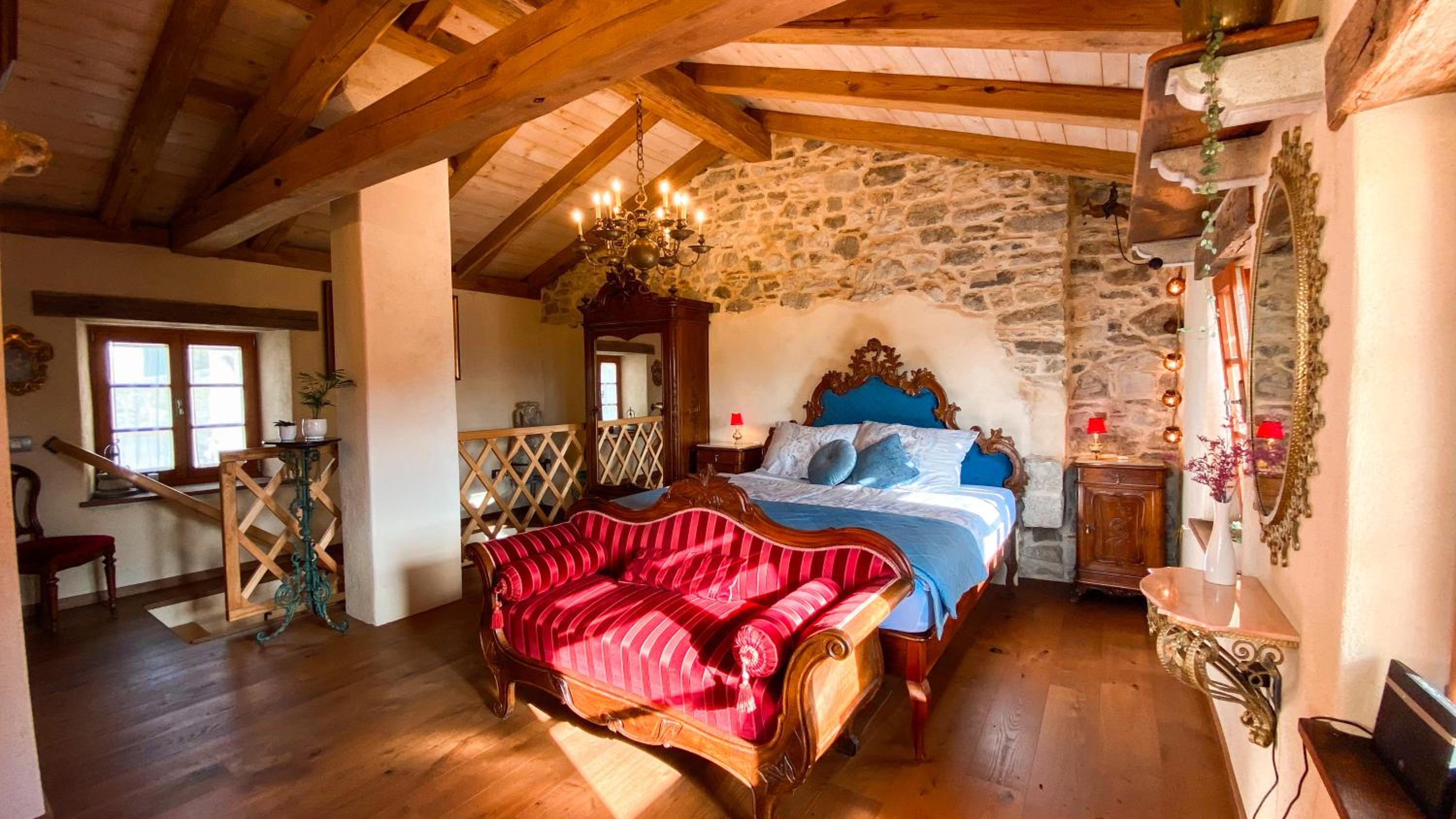One-Bedroom Villa with Balcony photo 1